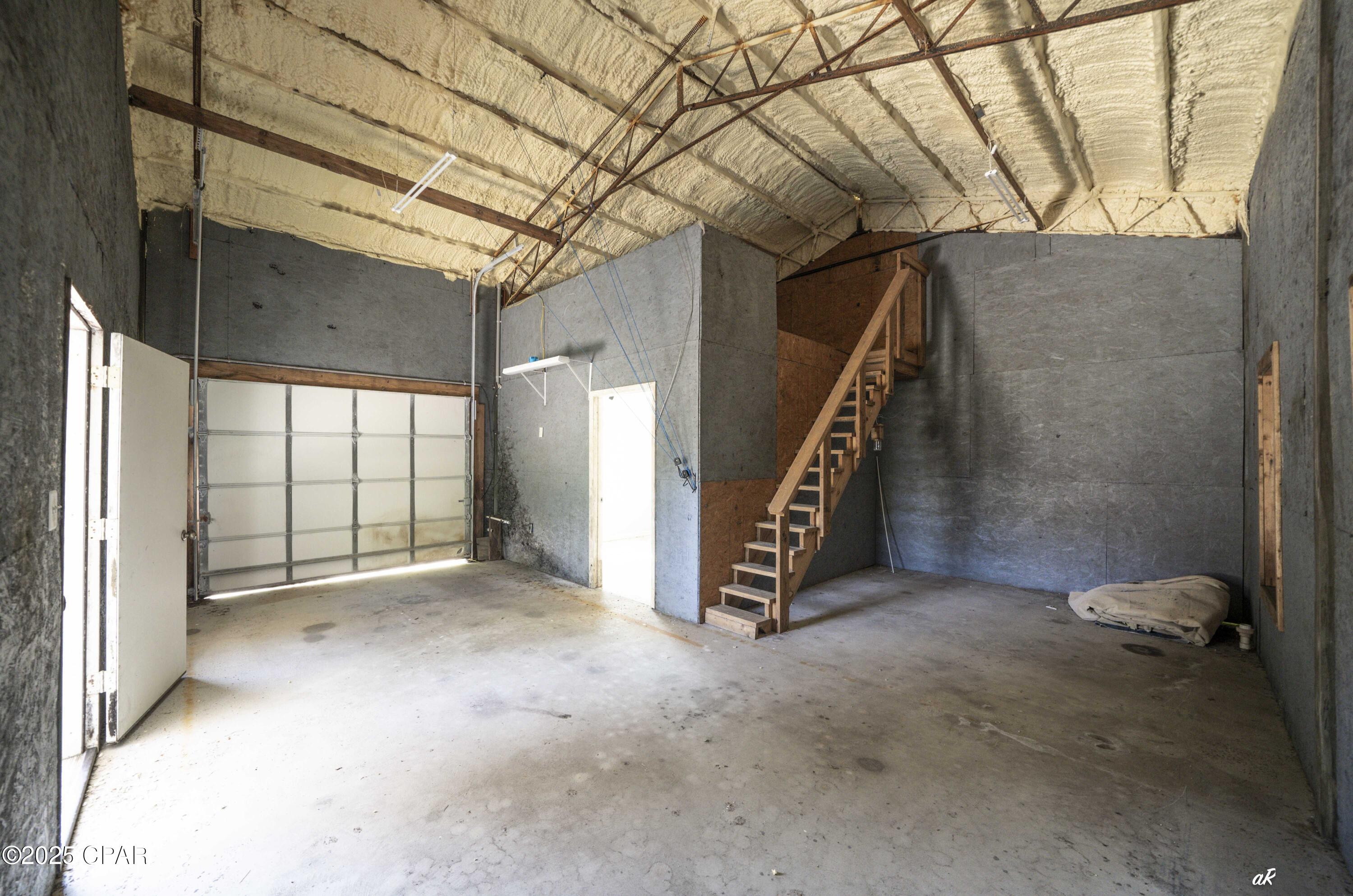 Image 39 For 8211 Laird Street