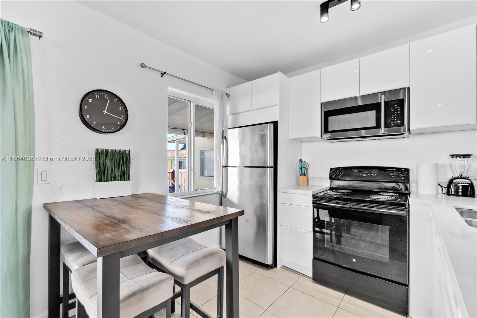 Property photo # 8