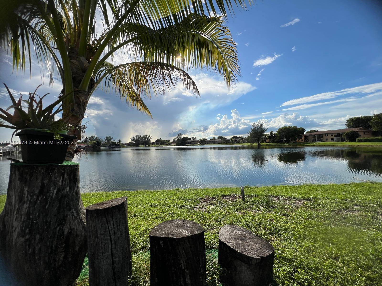 Lago Grande Four-B Condo