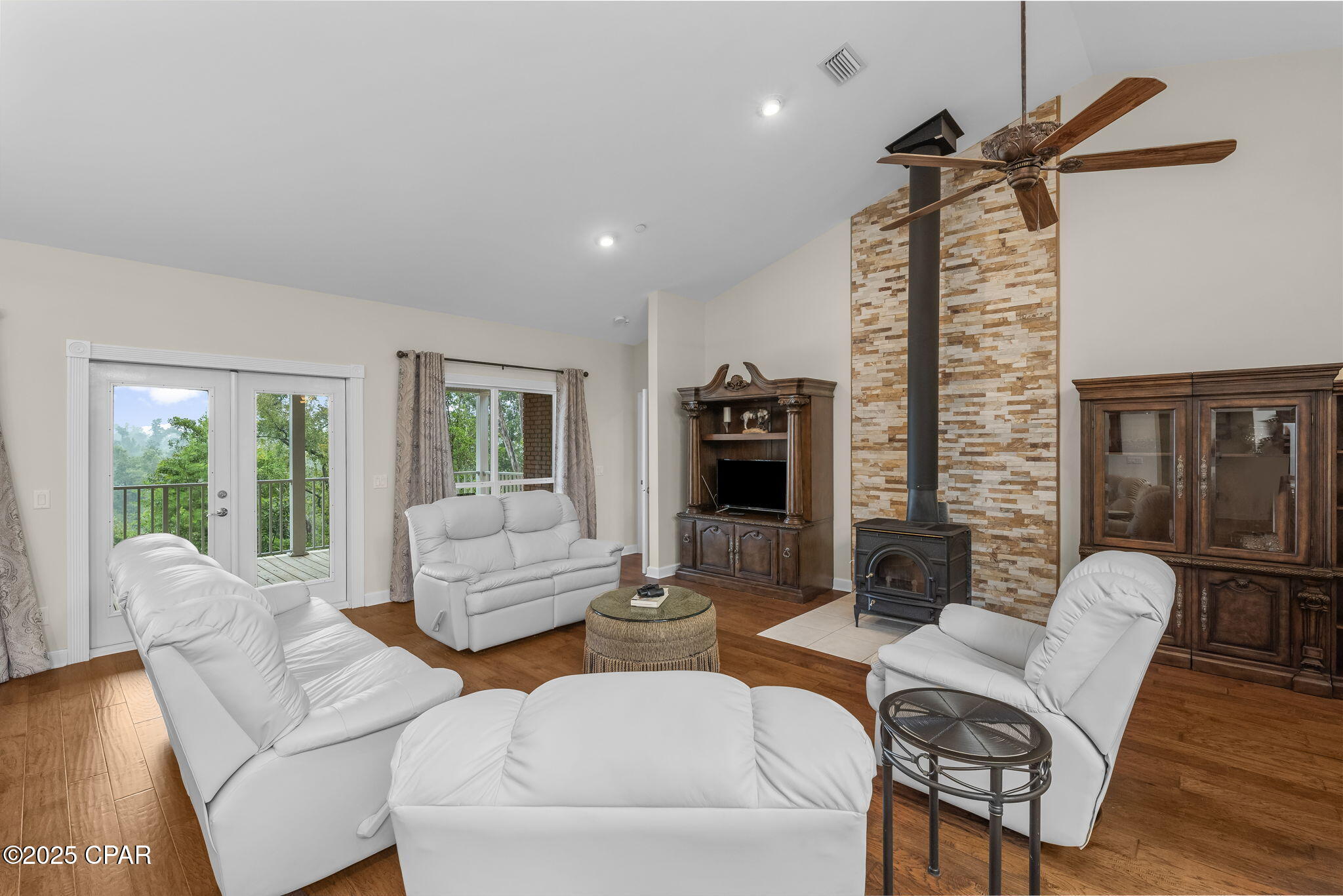 Image 8 For 13935 Blue Springs Road