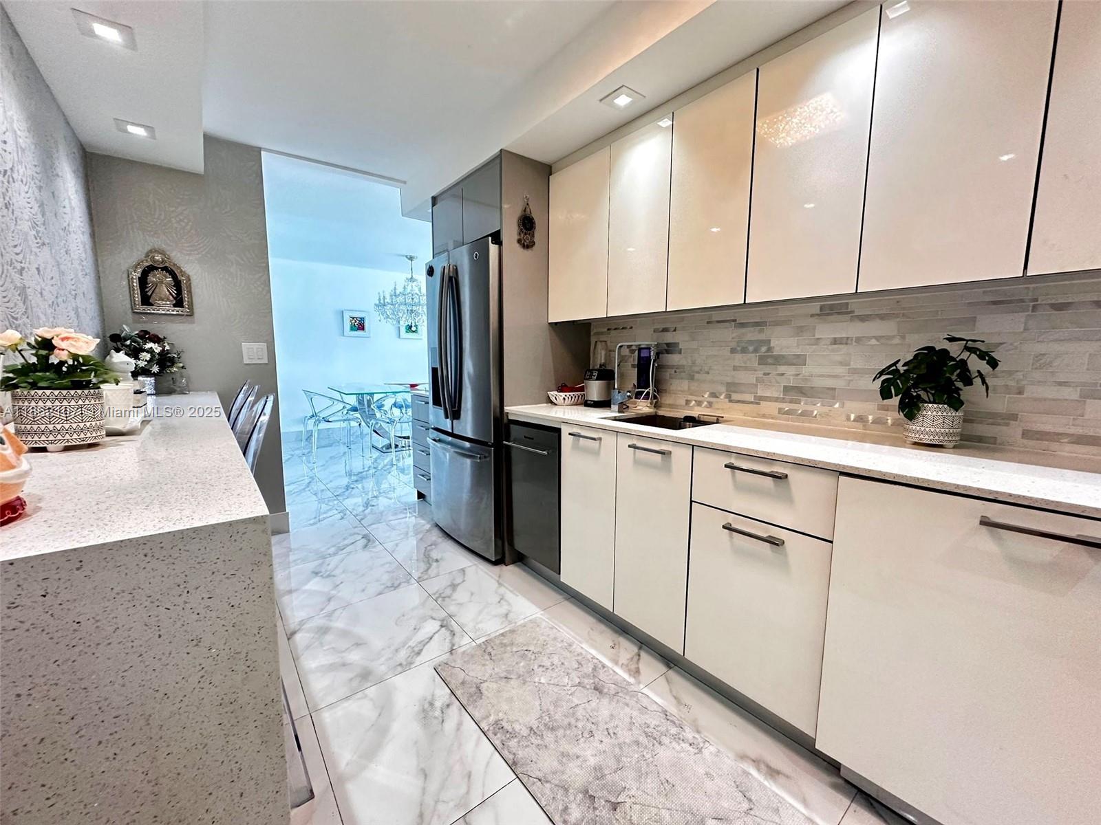 Property photo # 6