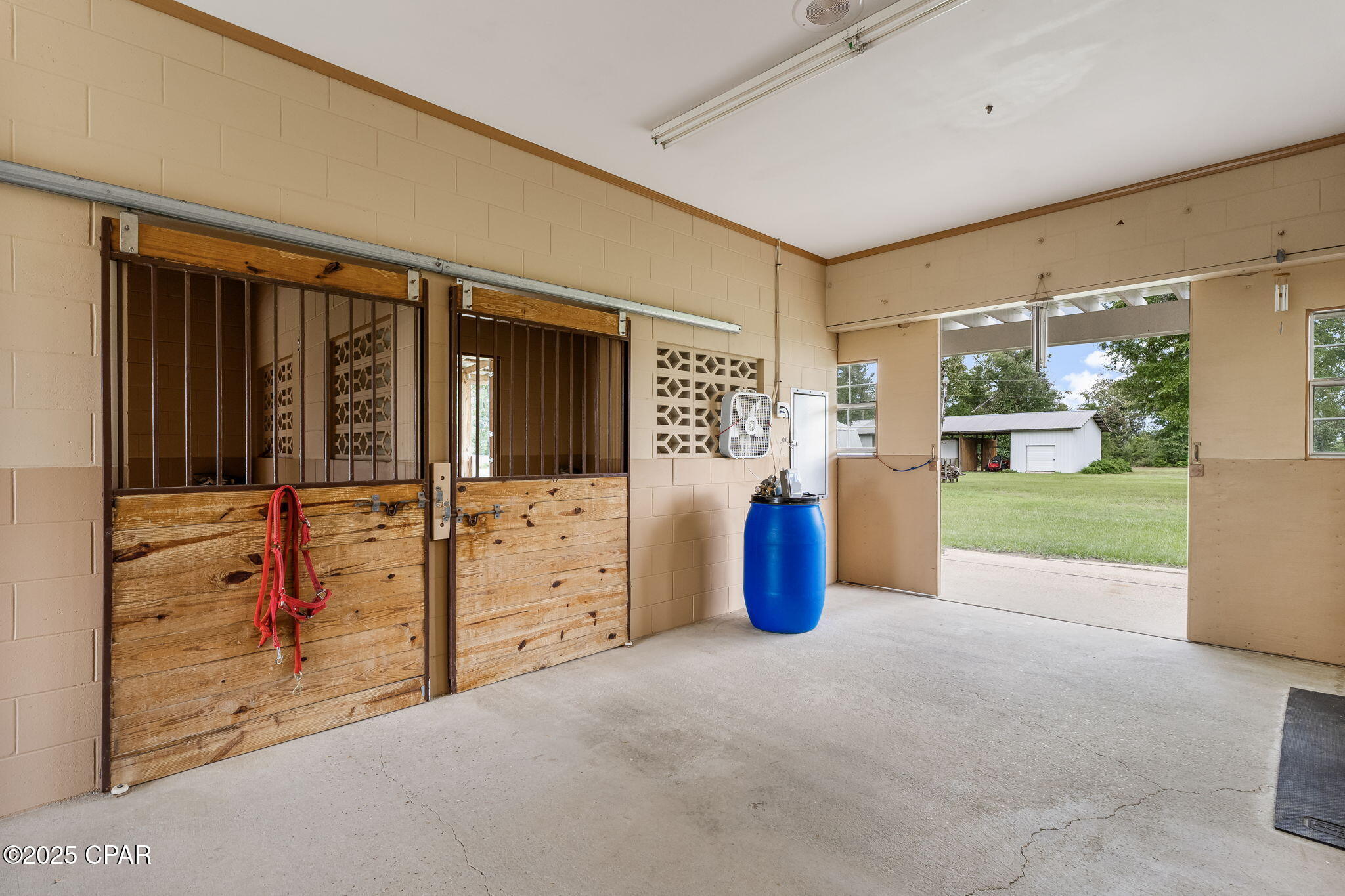 Image 65 For 13935 Blue Springs Road