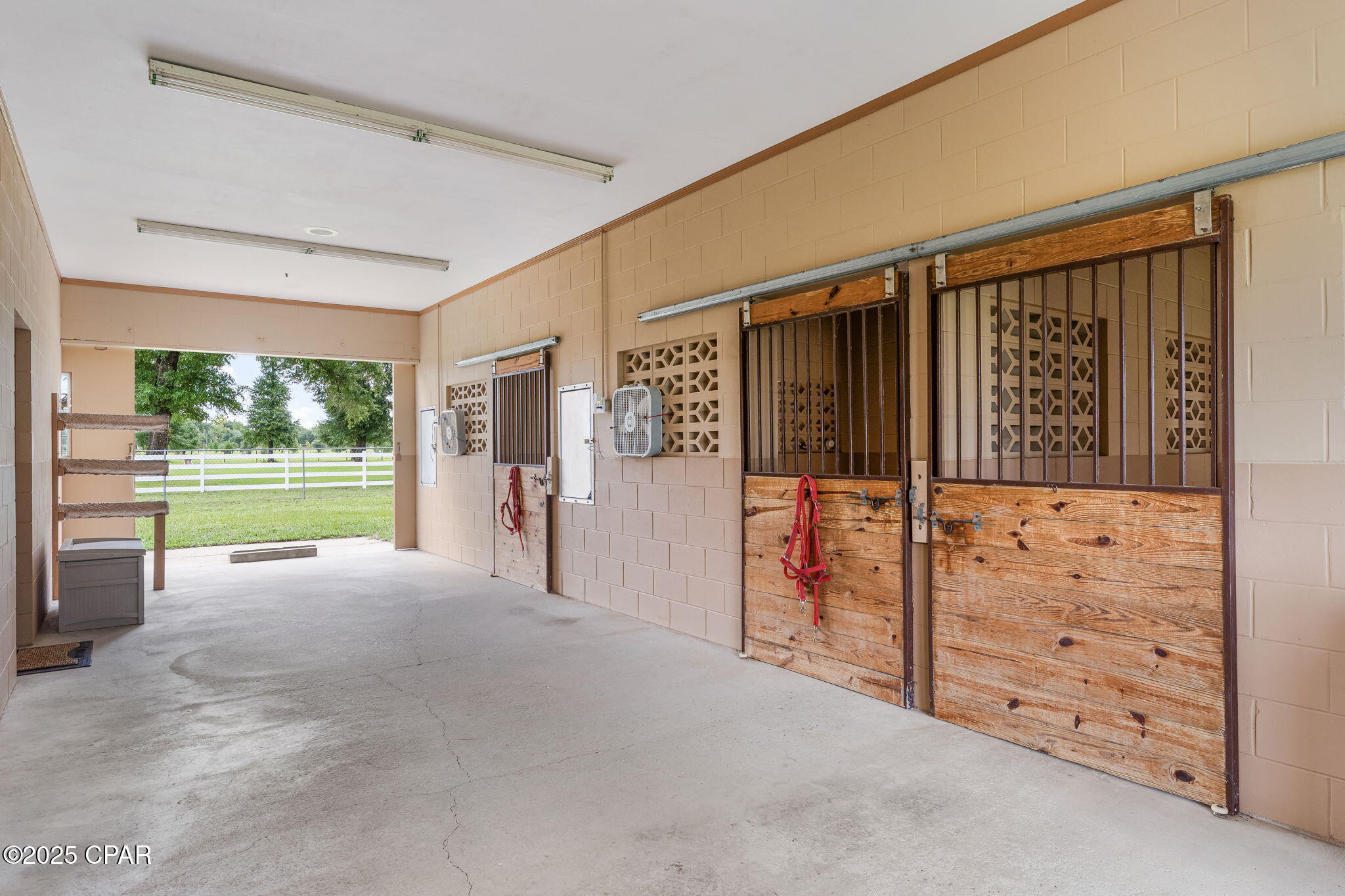 Image 67 For 13935 Blue Springs Road