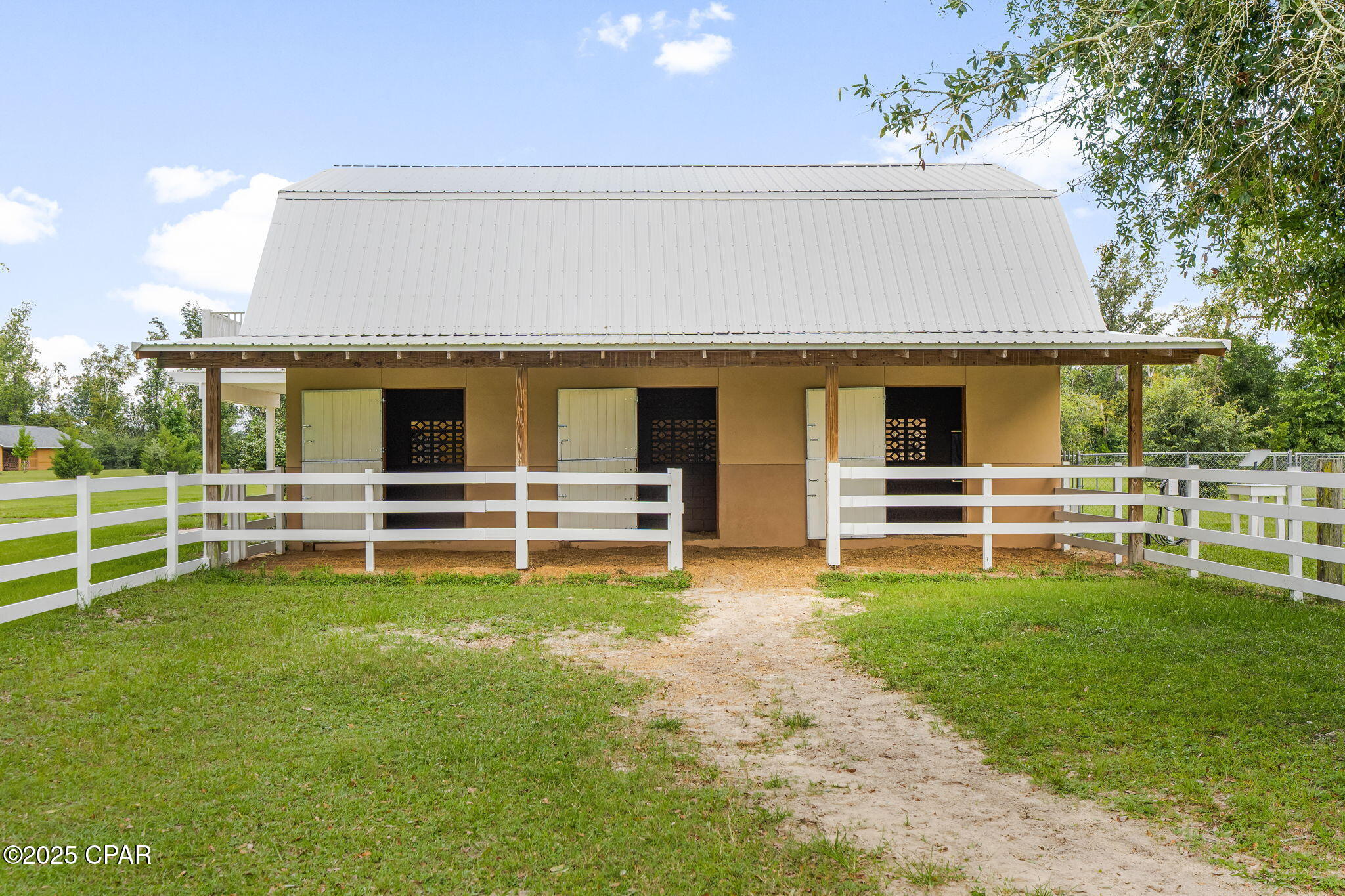 Image 71 For 13935 Blue Springs Road