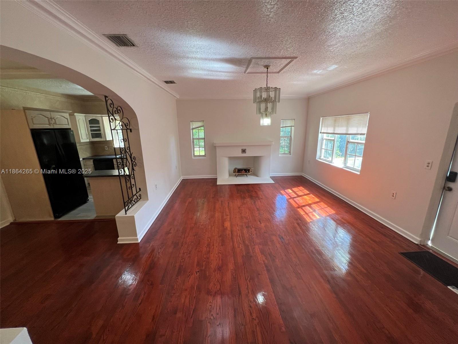 Property photo # 4