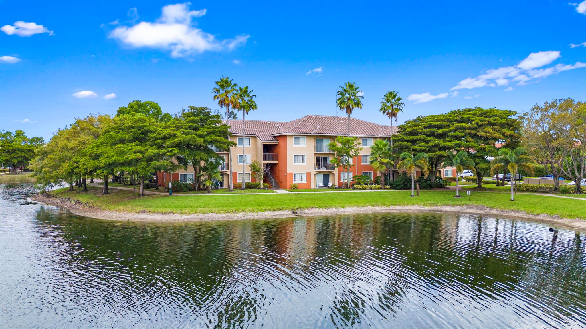 4187 Haverhill Road Unit 505, West Palm Beach, Florida 33417