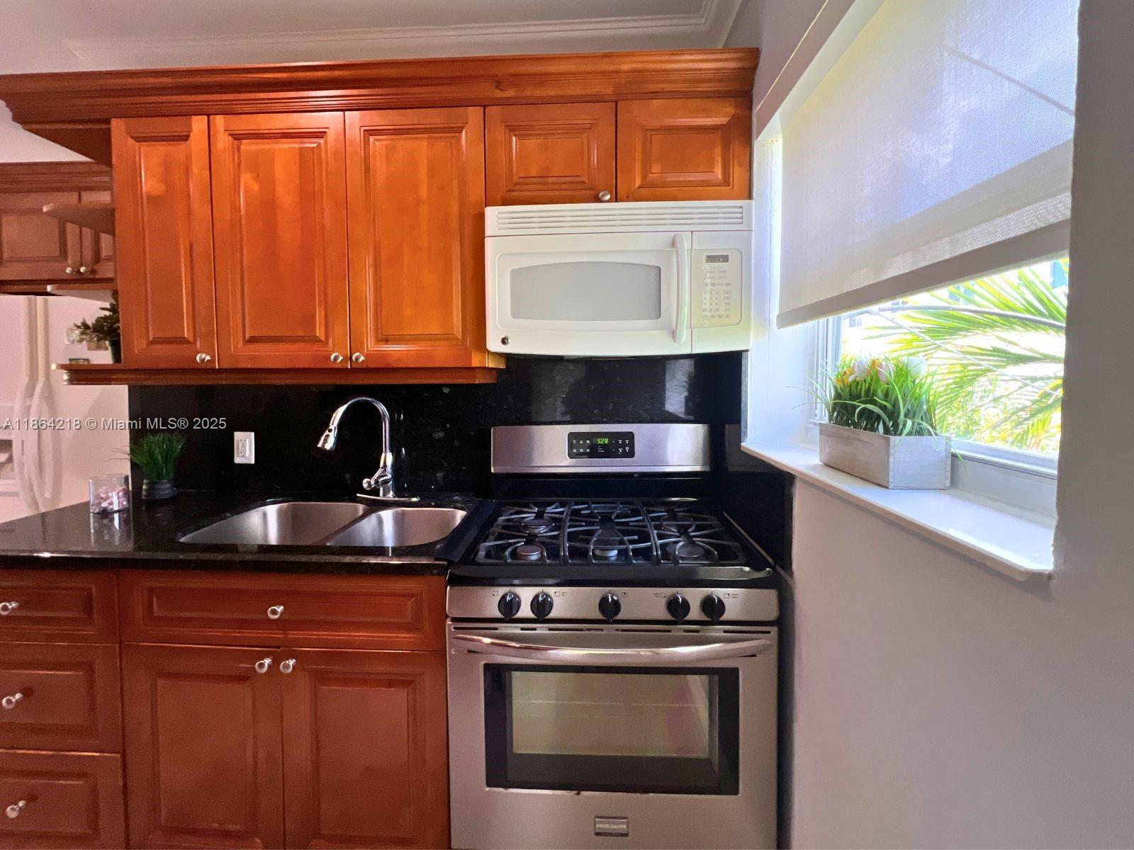 Property photo # 9