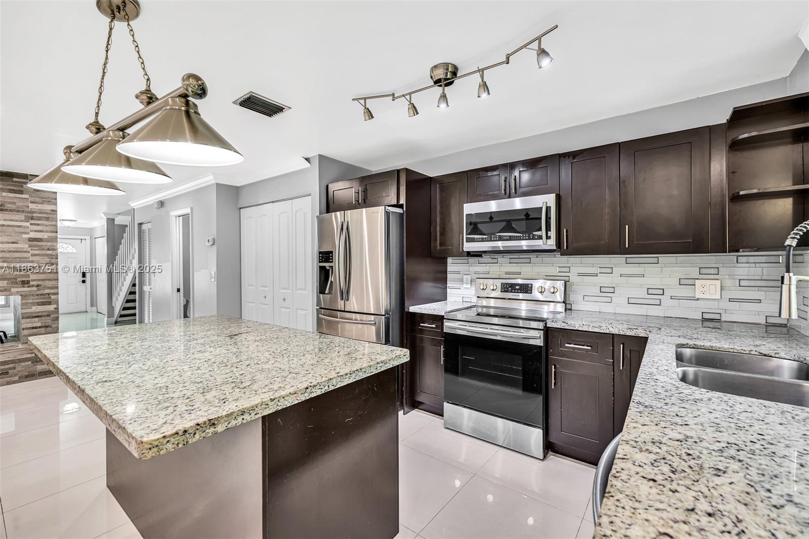 4299 Coral Springs Dr Unit 3 A, Coral Springs, Florida 33065