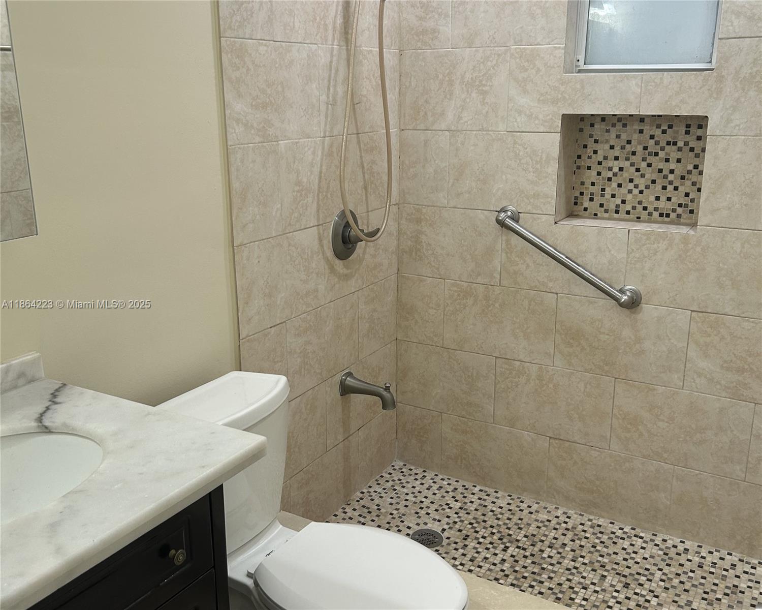 Property photo # 6