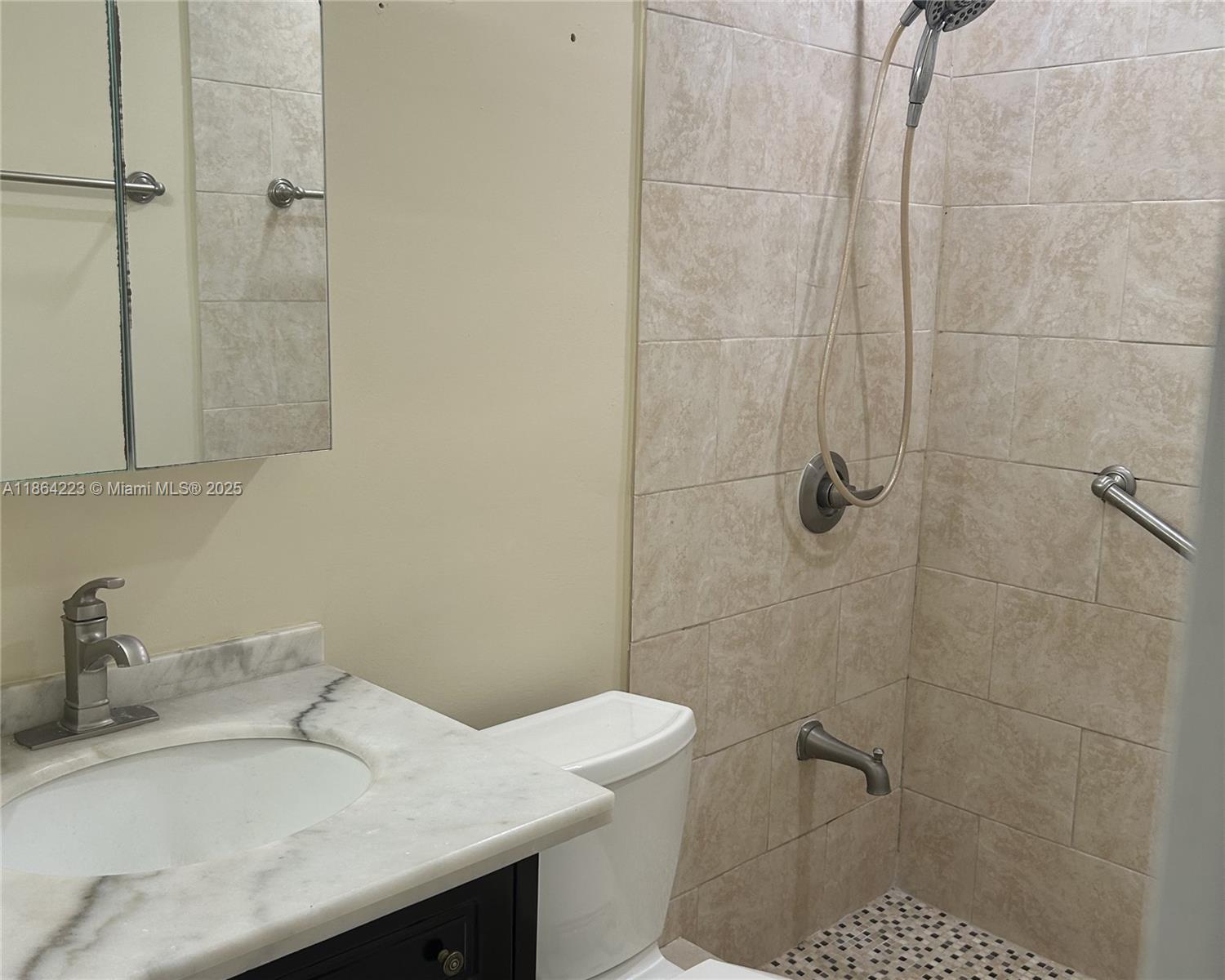 Property photo # 4
