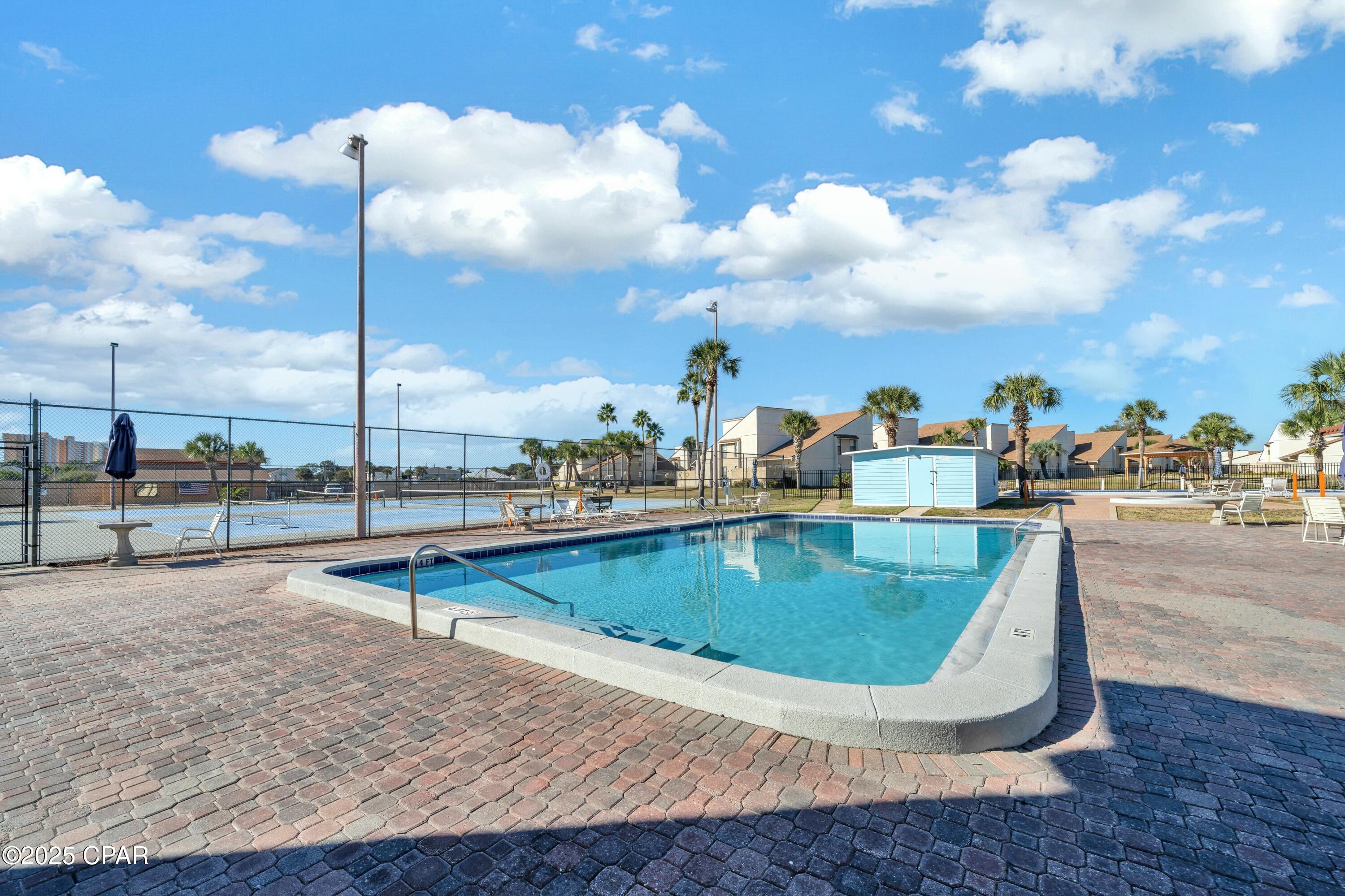 Image 33 For 17462 Front Beach Road 54205