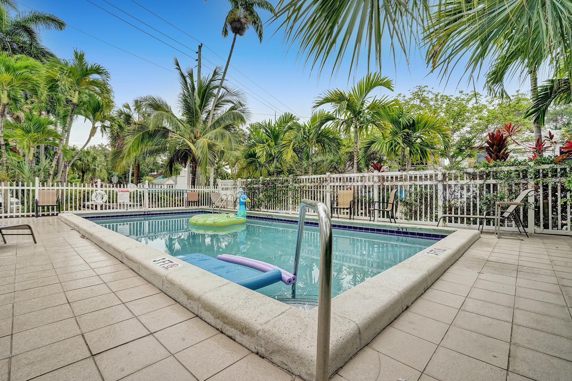 Victorai Pqrk Breezes