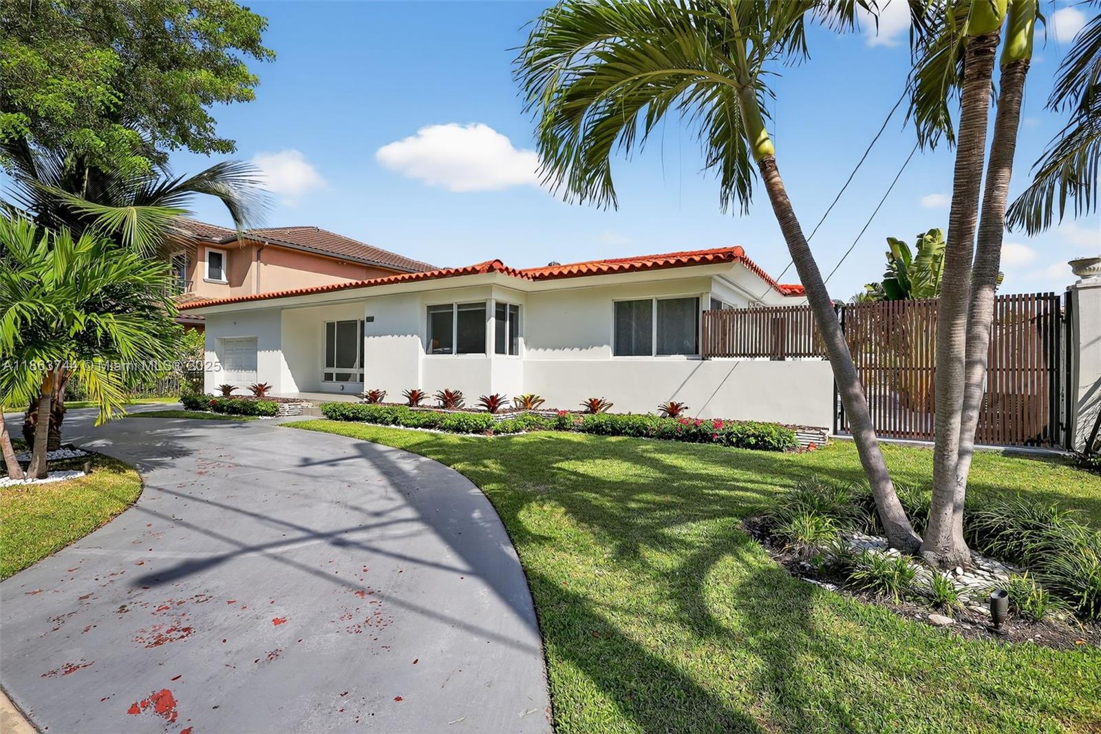 Property photo # 8