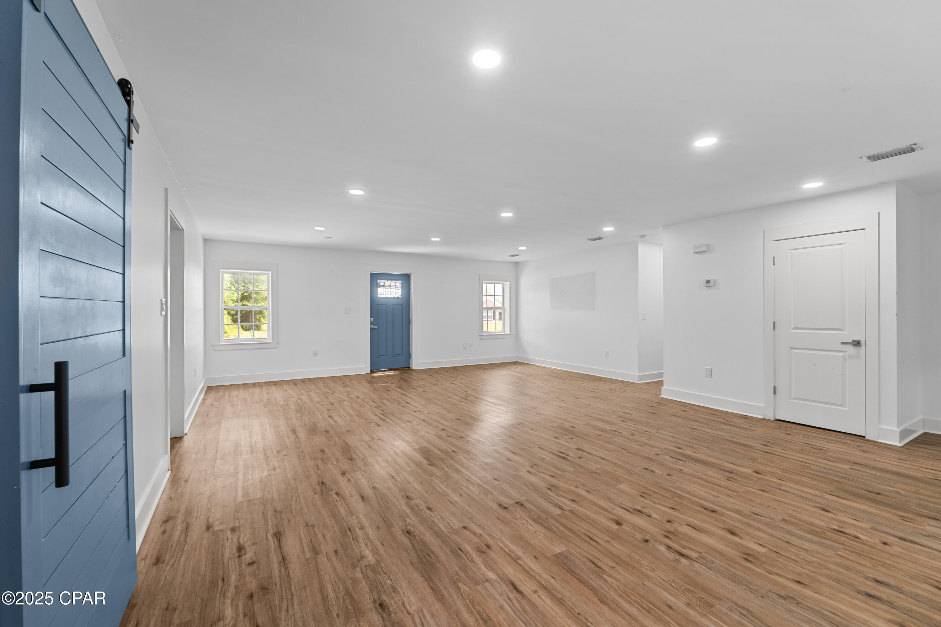 Image 5 For 339 Comet Avenue