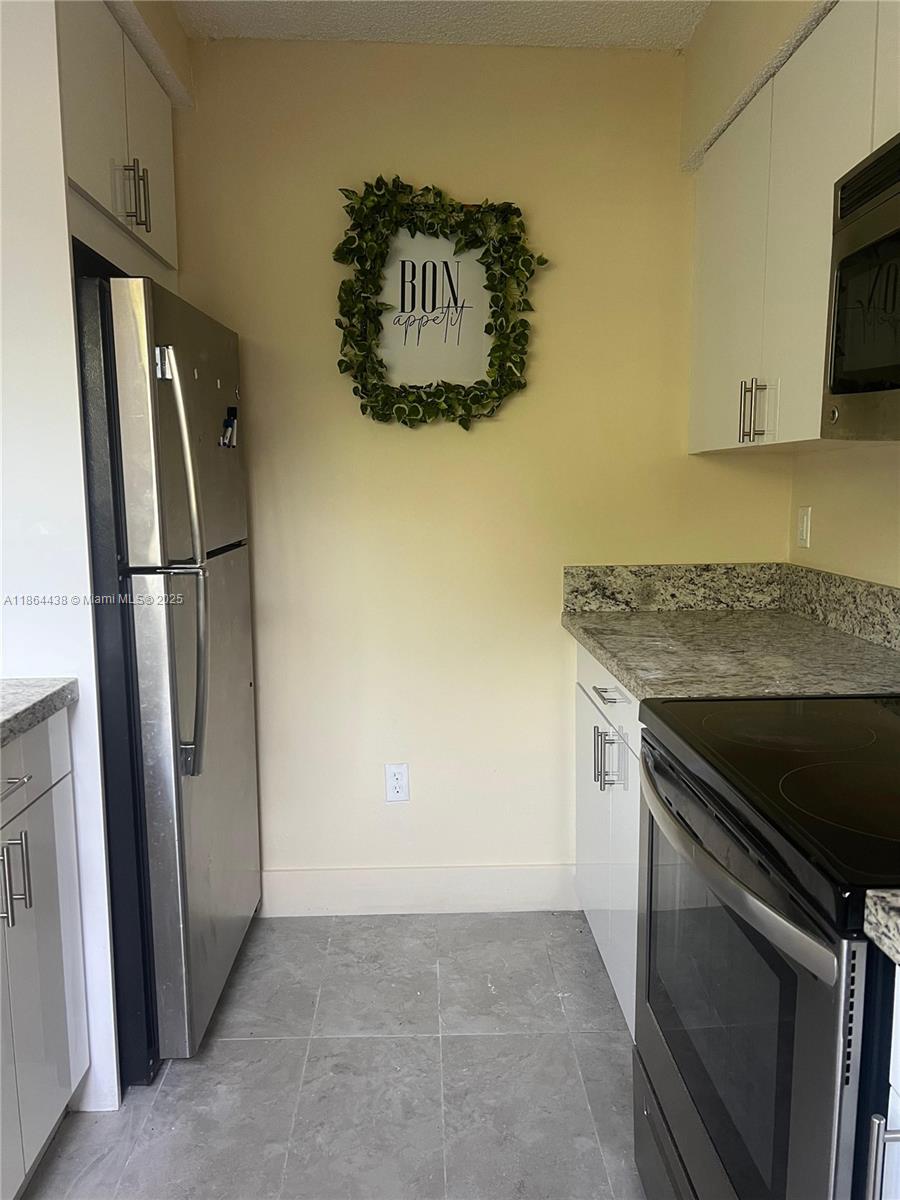 Property photo # 6