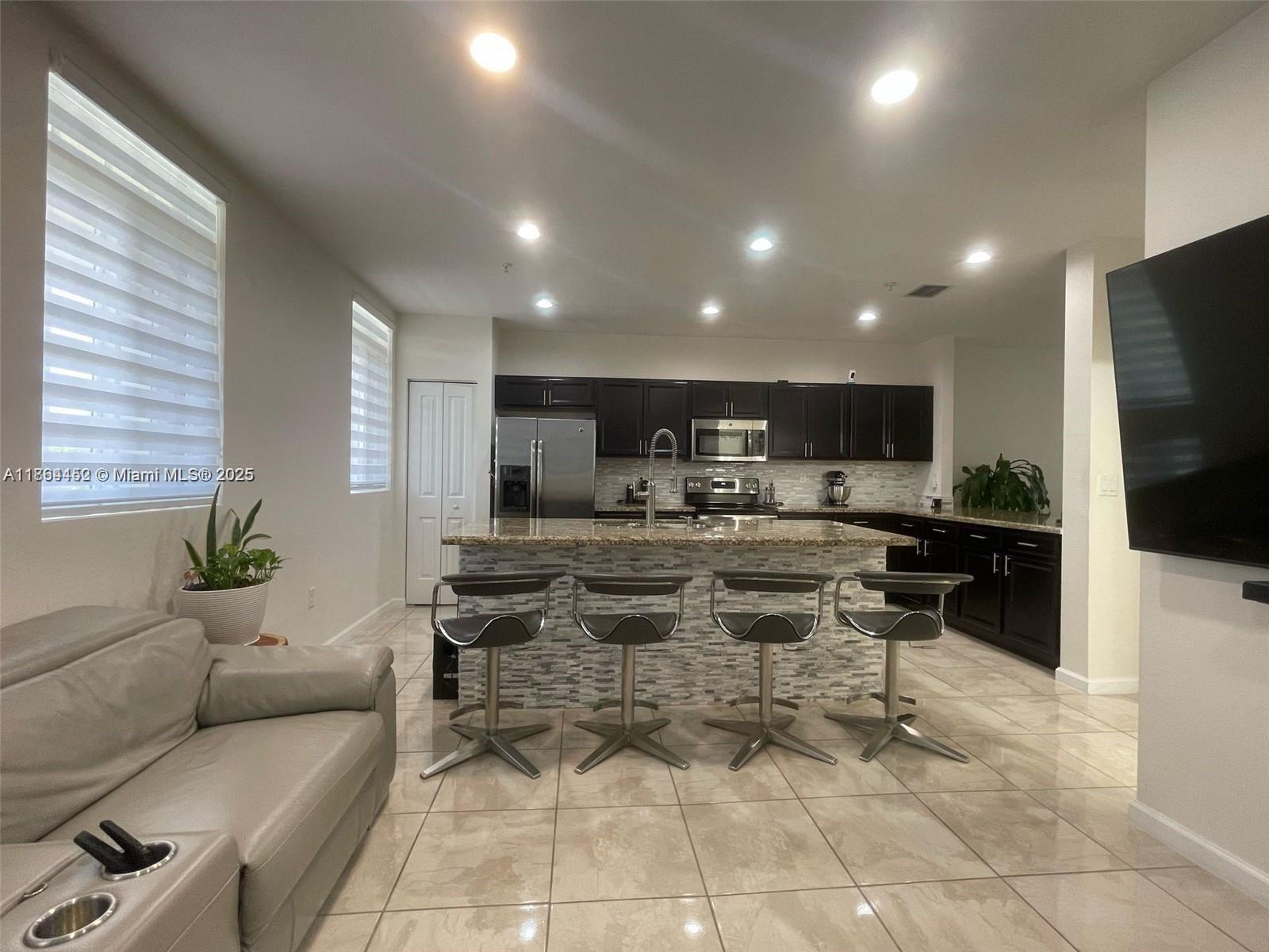 Property photo # 2