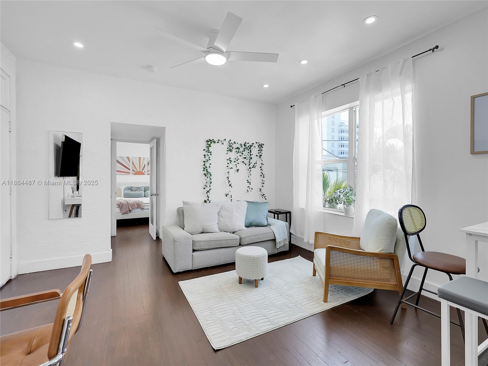 Property photo # 0