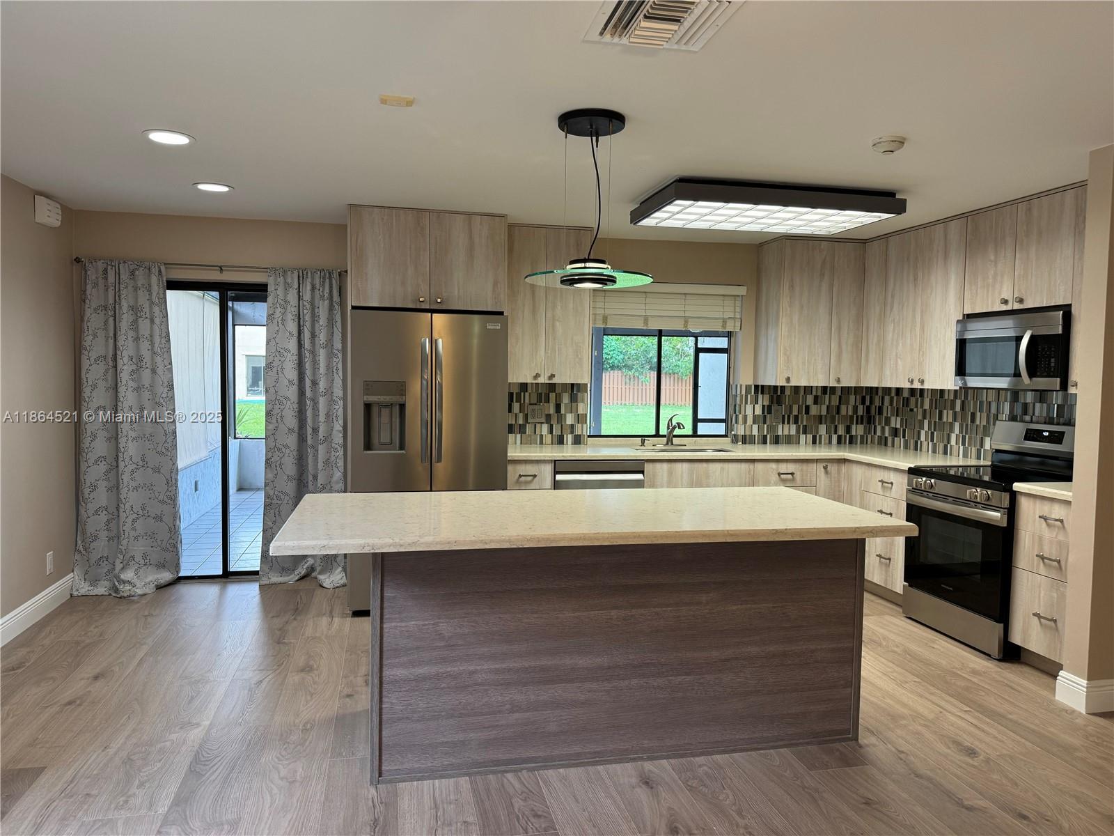 Property photo # 4
