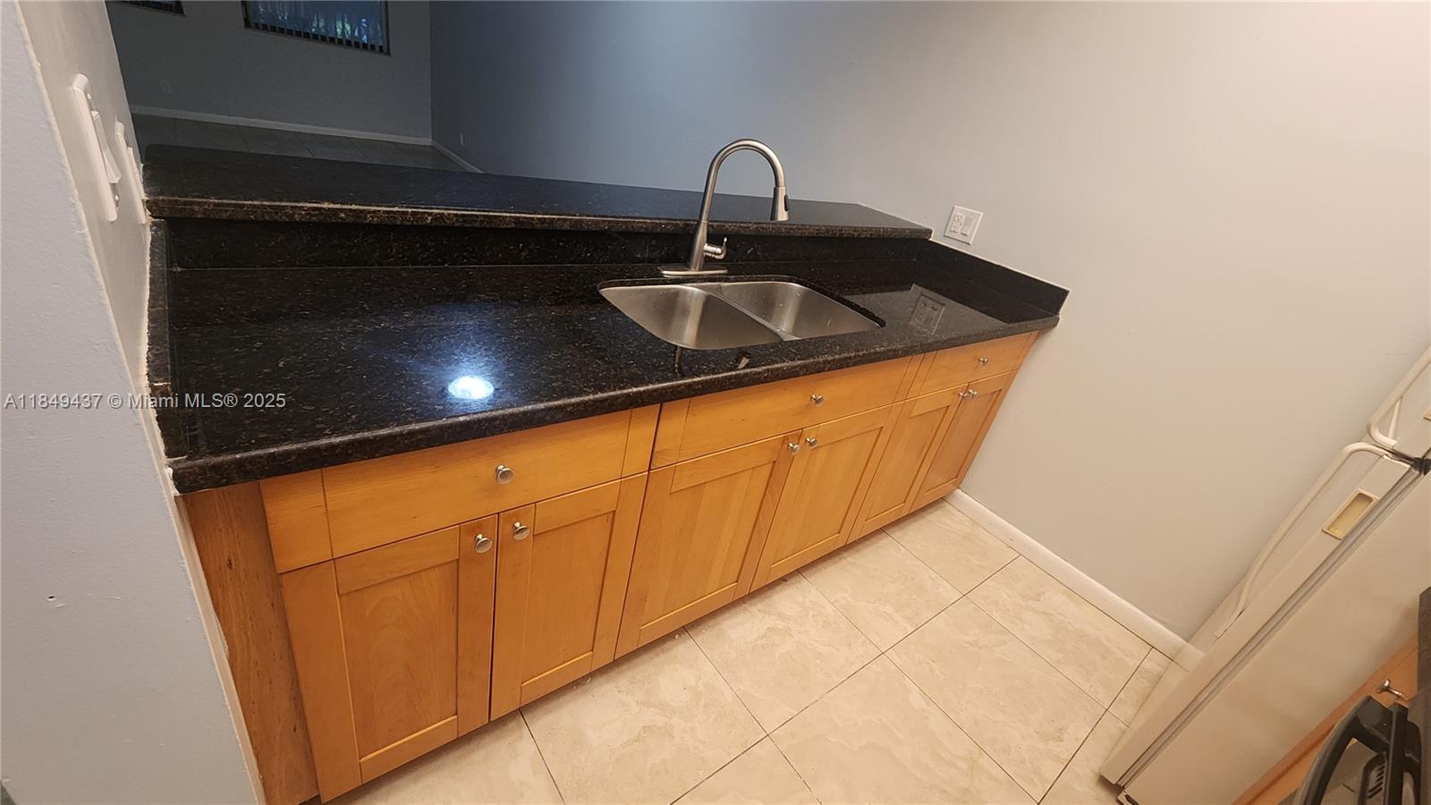 Property photo # 6