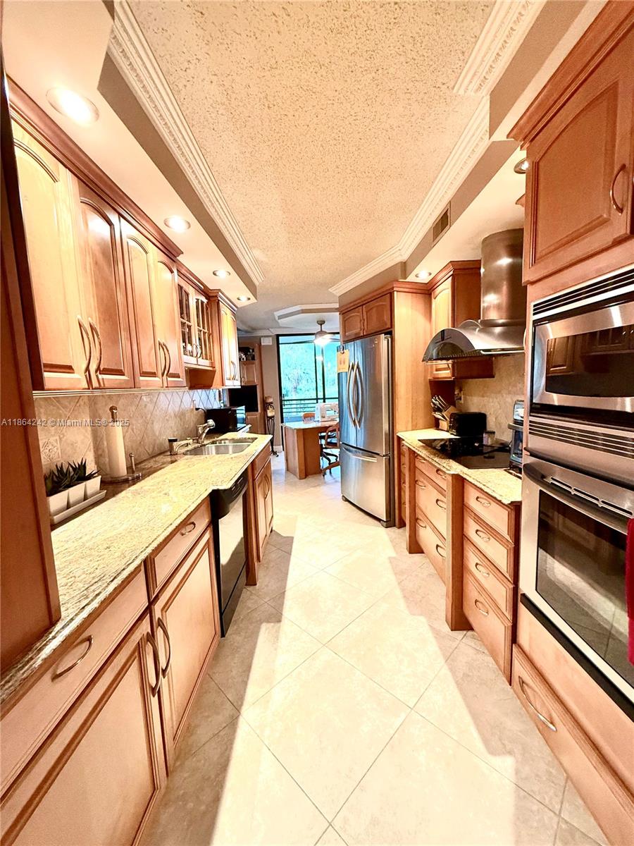 Sheridan By The Beach Con