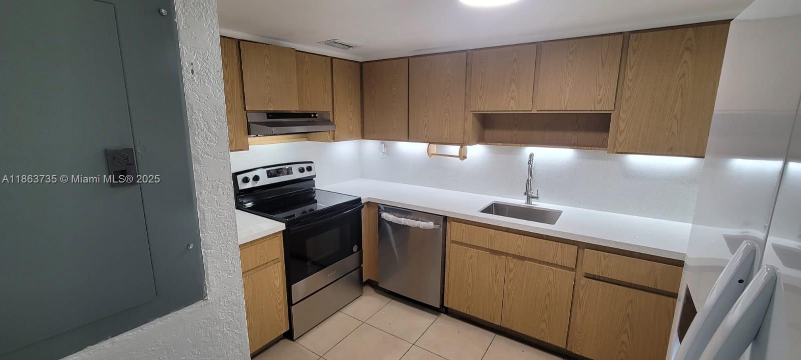Property photo # 8