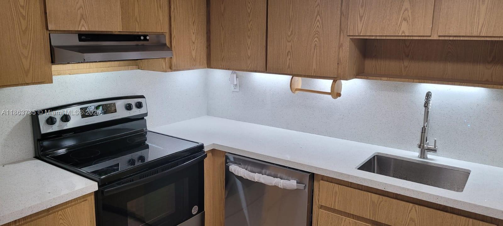 Property photo # 9