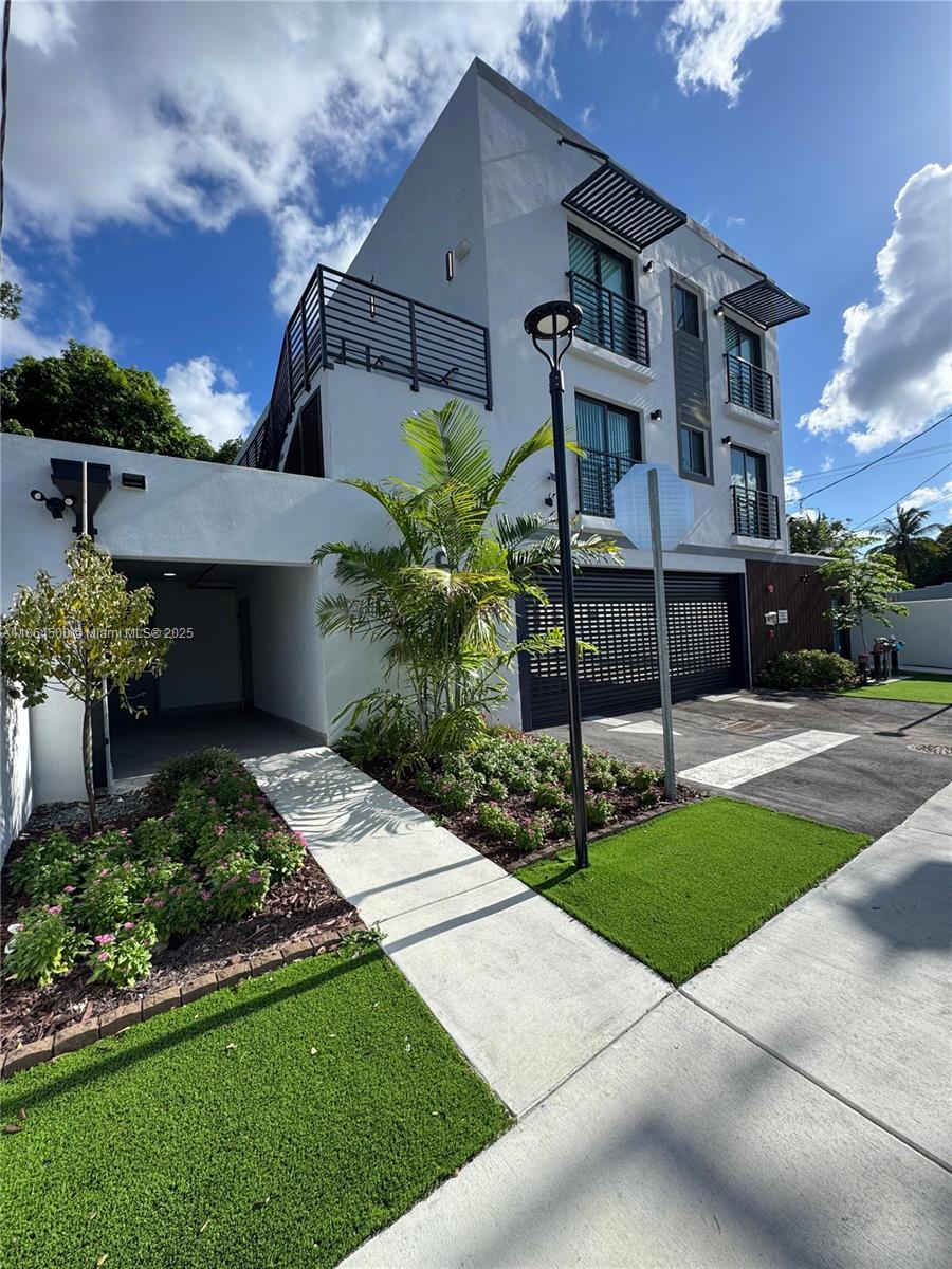 Property photo # 0