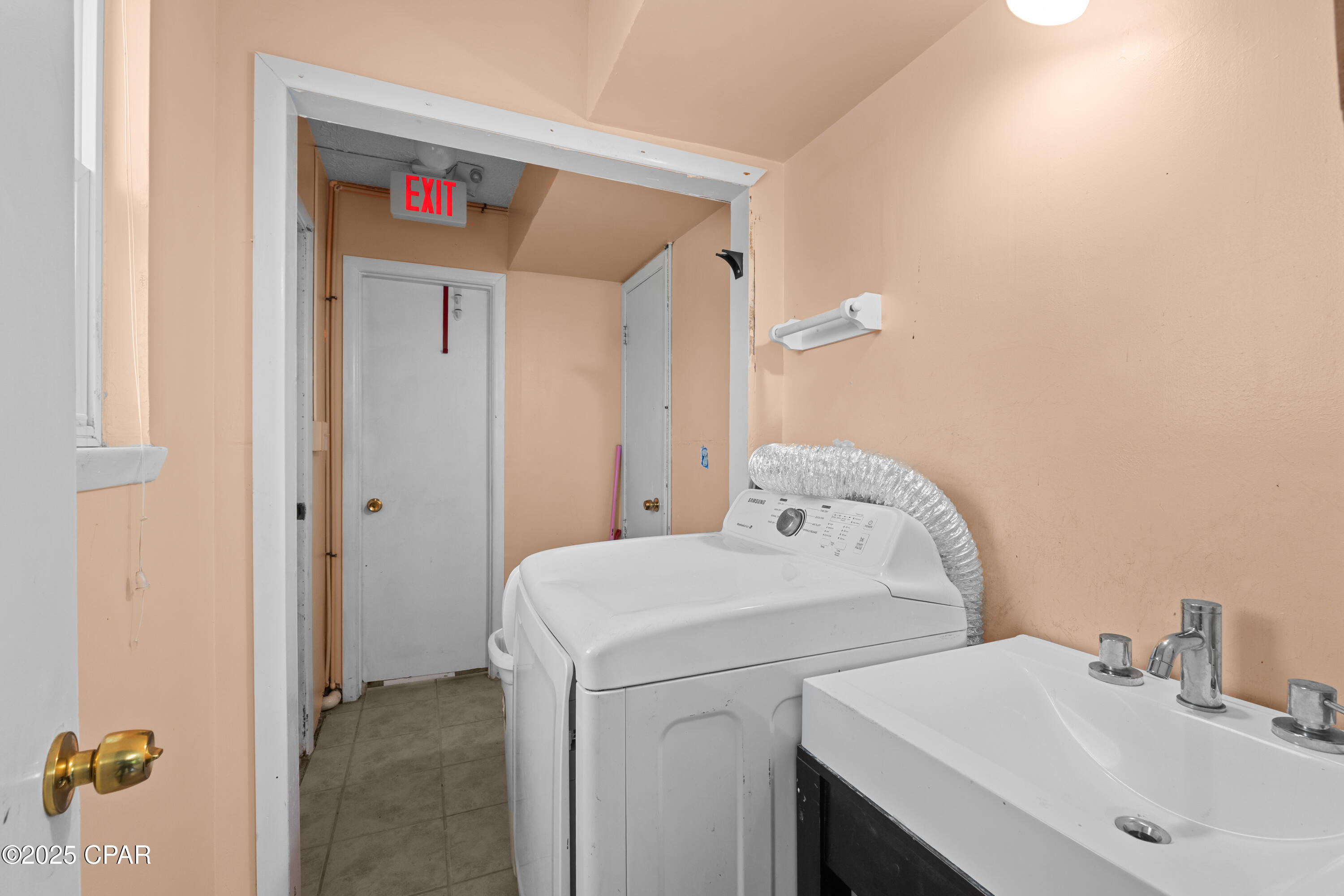 Image 18 For 1619 Lisenby Avenue