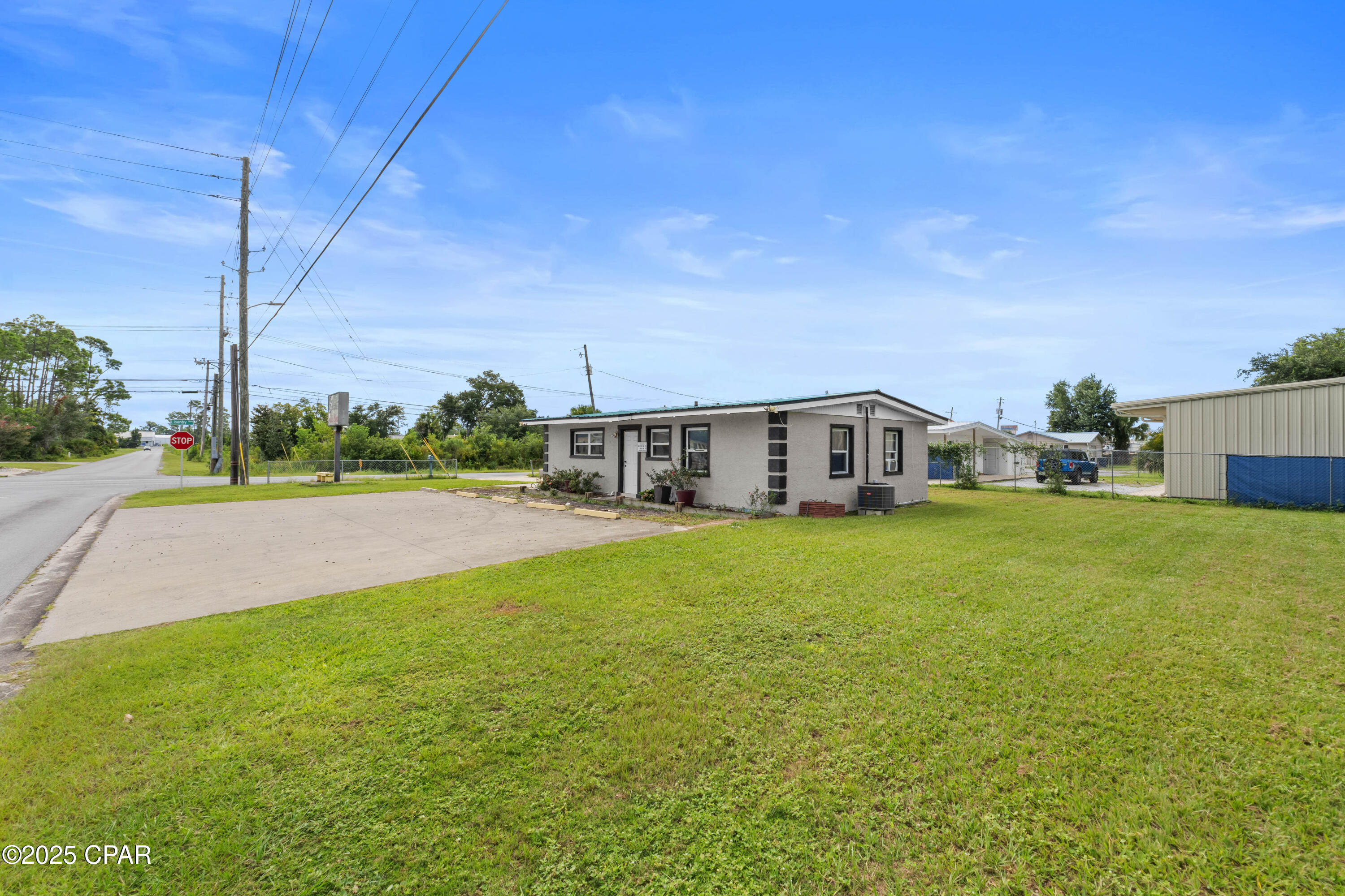 Image 4 For 1619 Lisenby Avenue