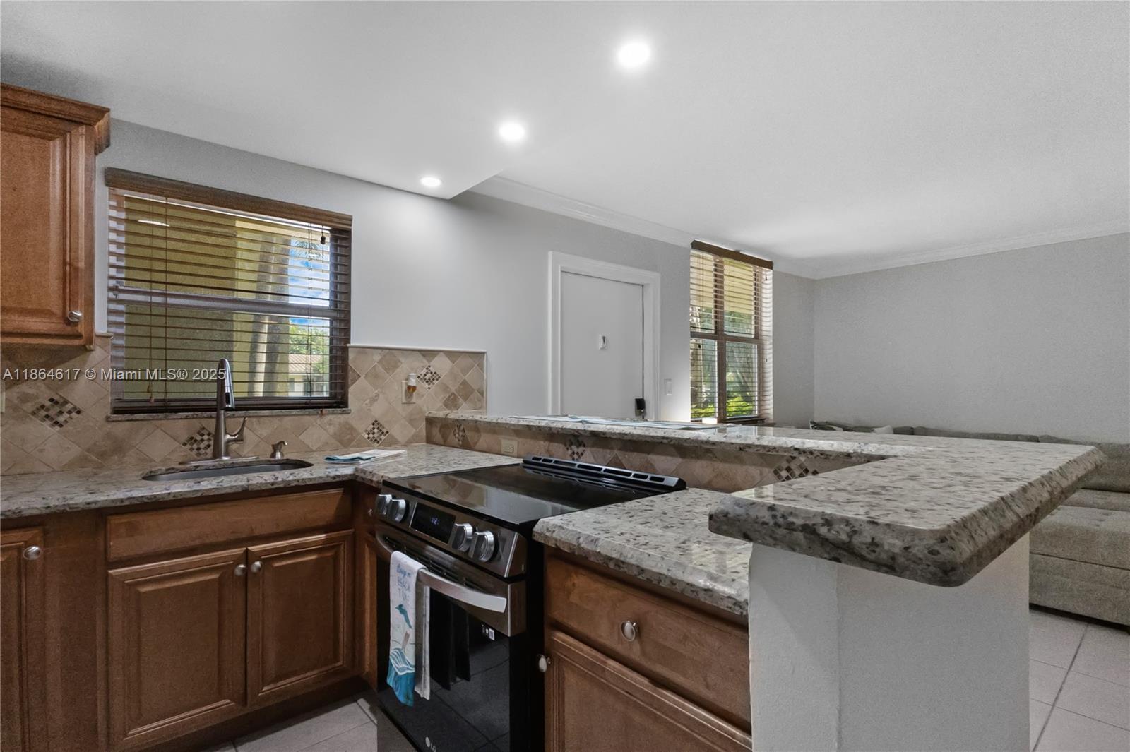 Property photo # 9