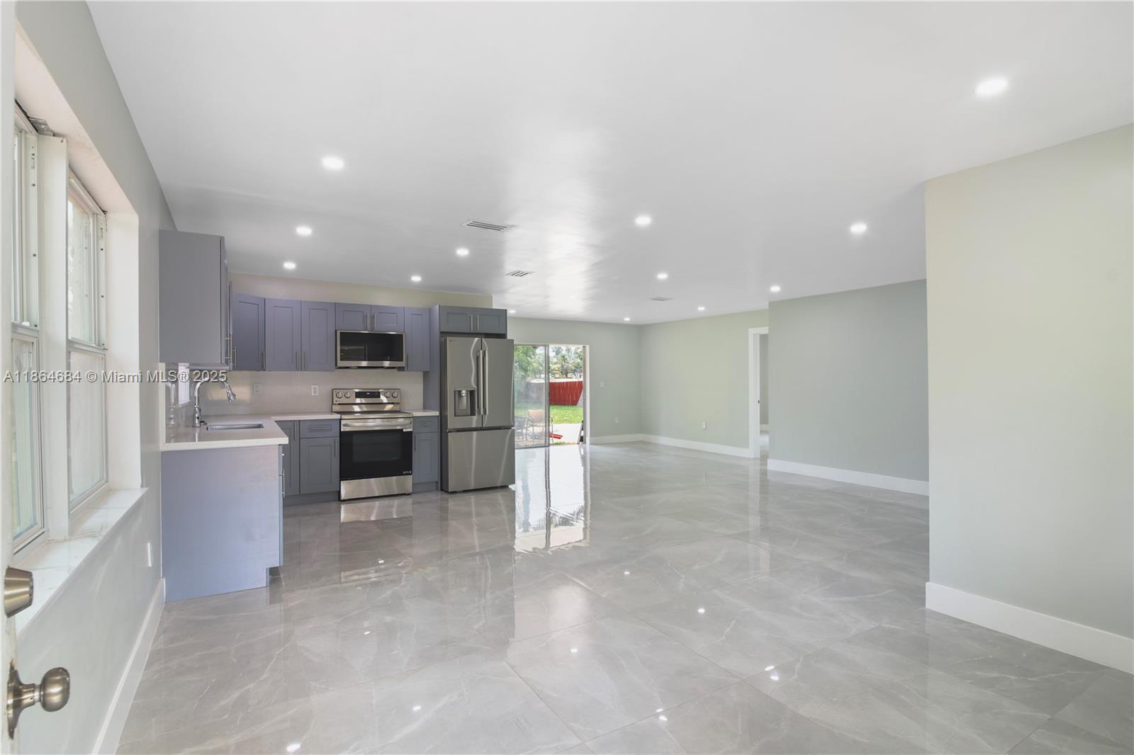Property photo # 9