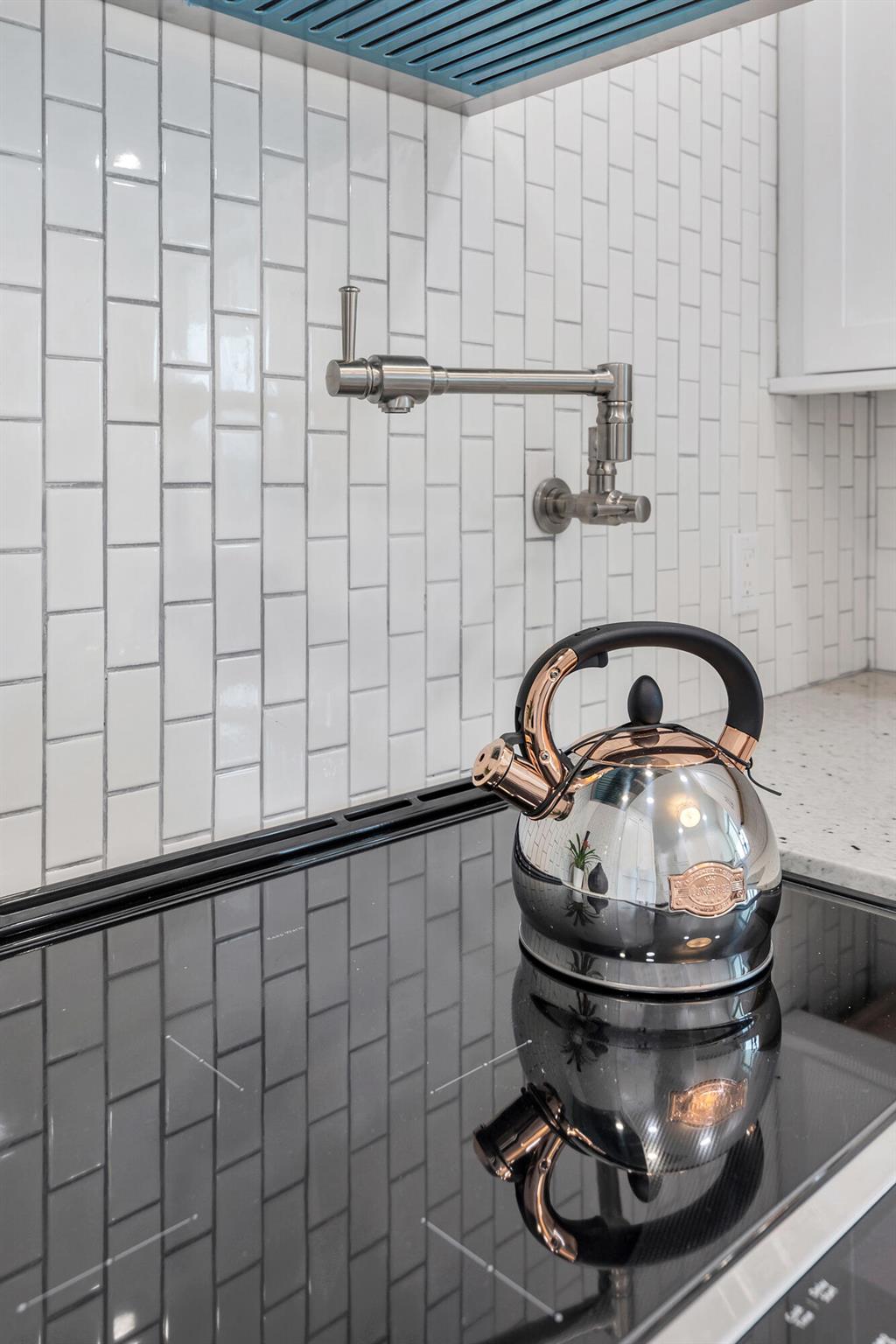 Image to showcase the property located at 331 Tequesta Drive 223