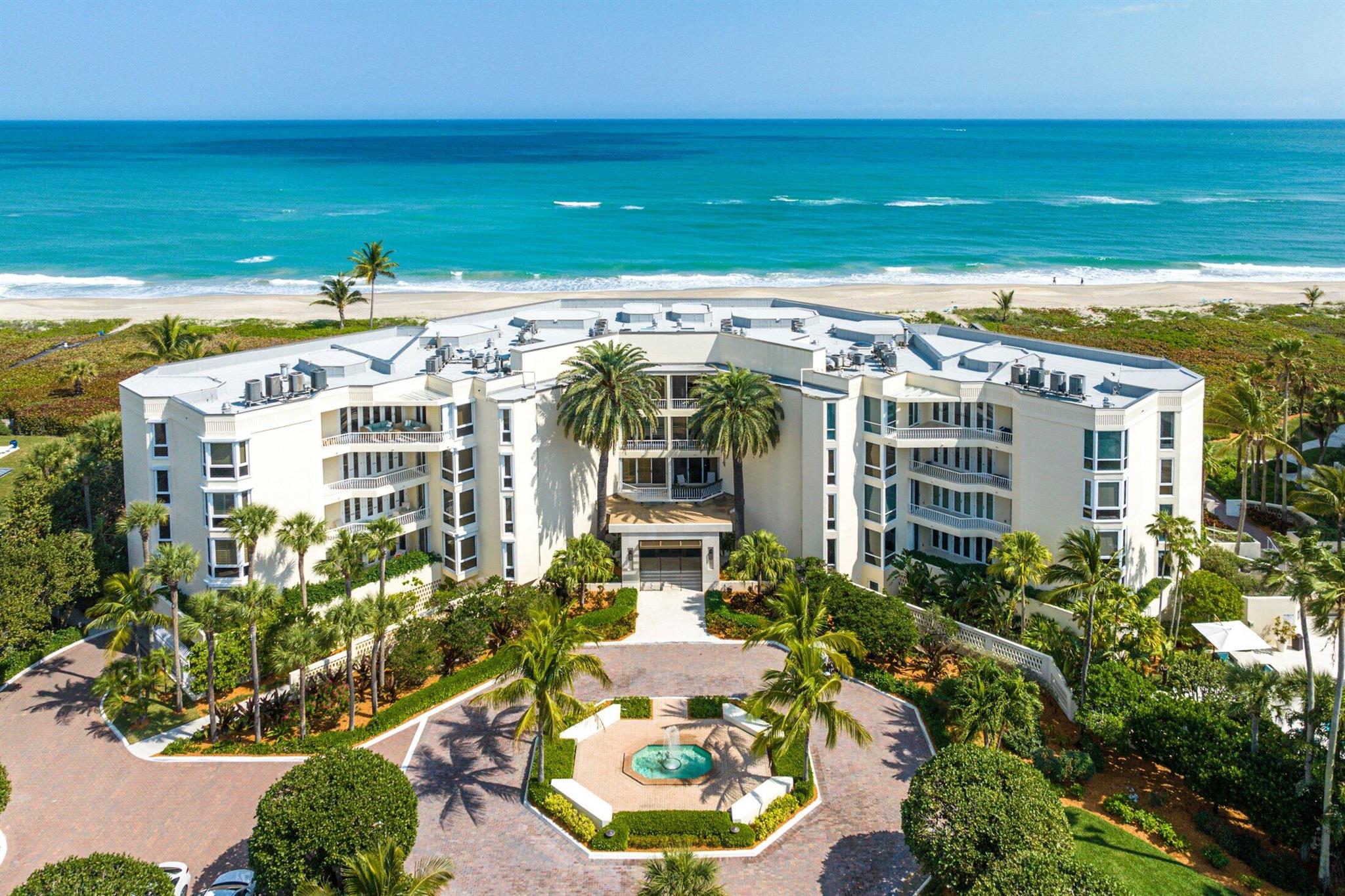 2920 Dune Drive Unit 220, Stuart, Florida 34996