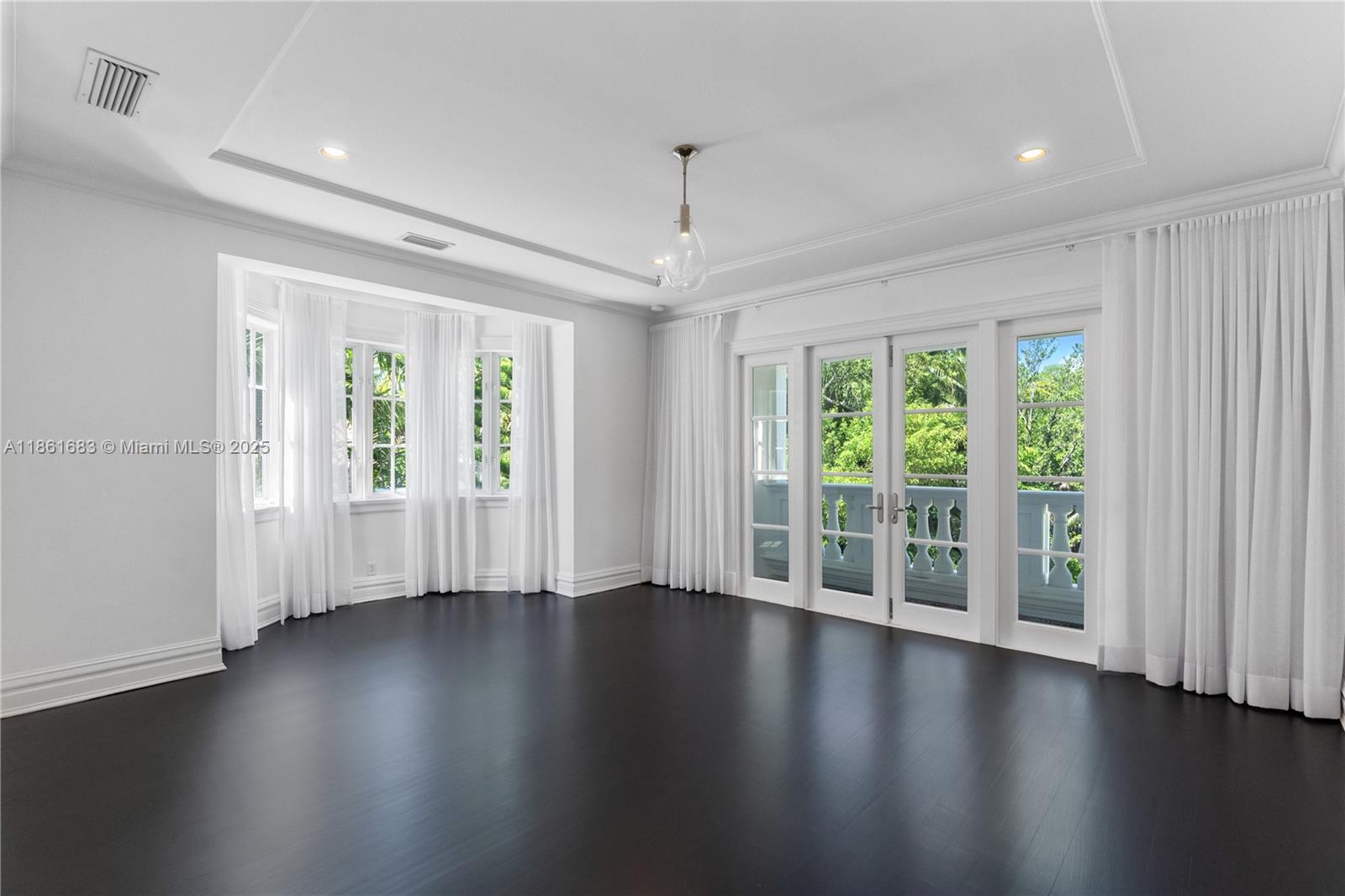 26 Tahiti Beach Island Rd