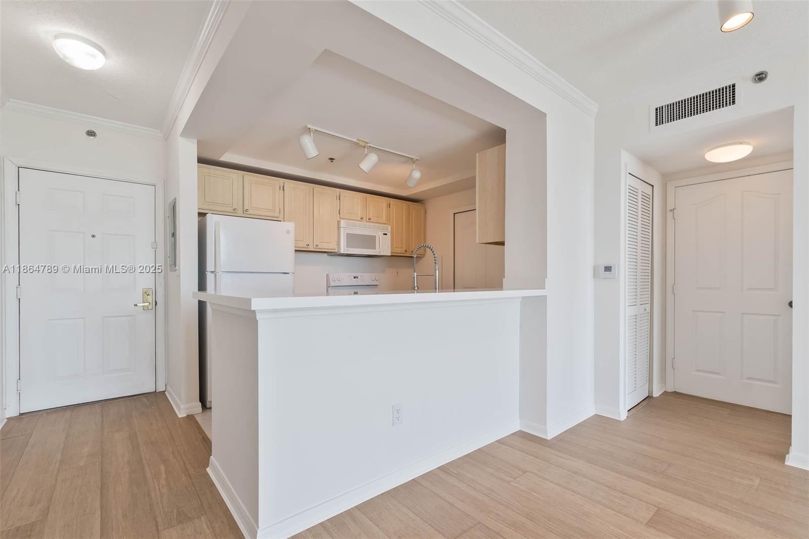 Property photo # 8