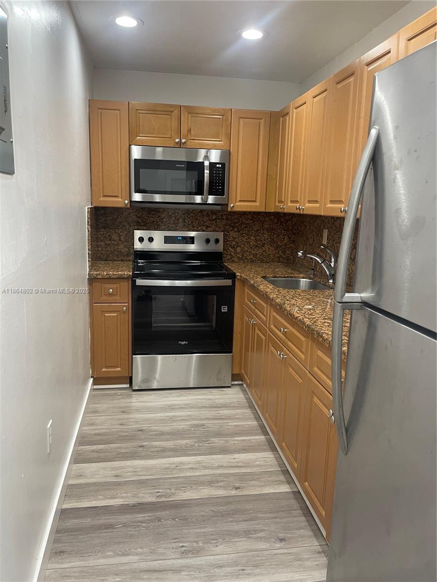 Property photo # 6