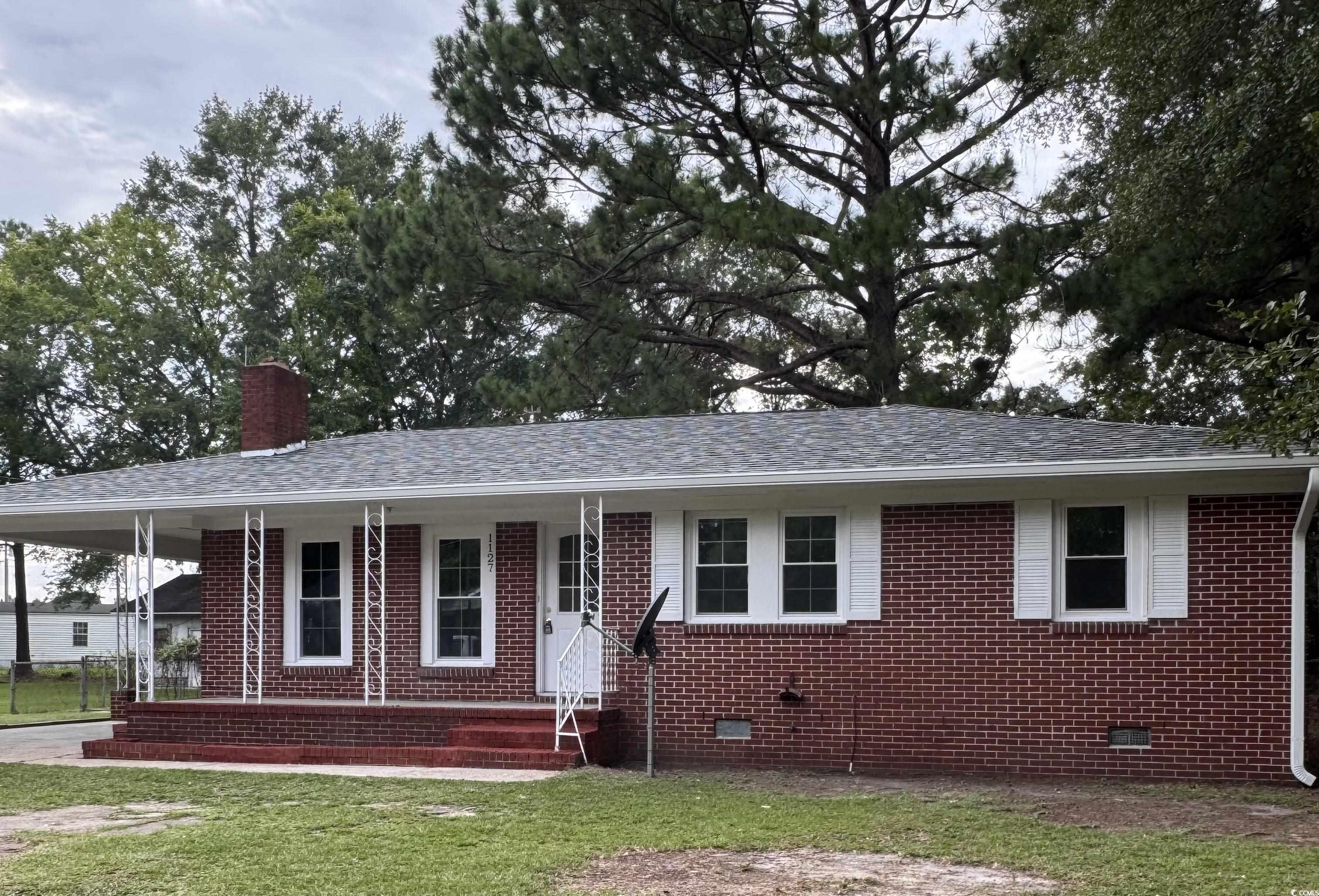 1127 Tynes St. Dillon, SC 29536