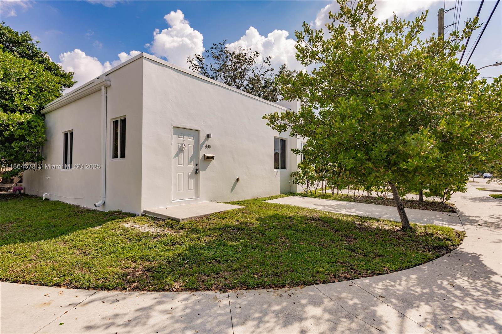 Property photo # 0