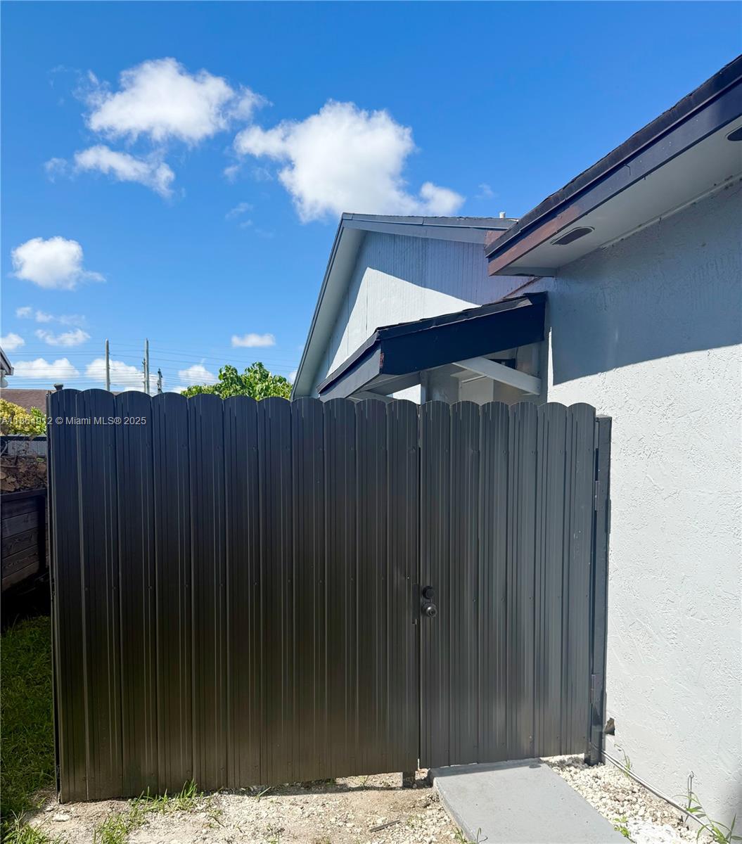 Property photo # 0