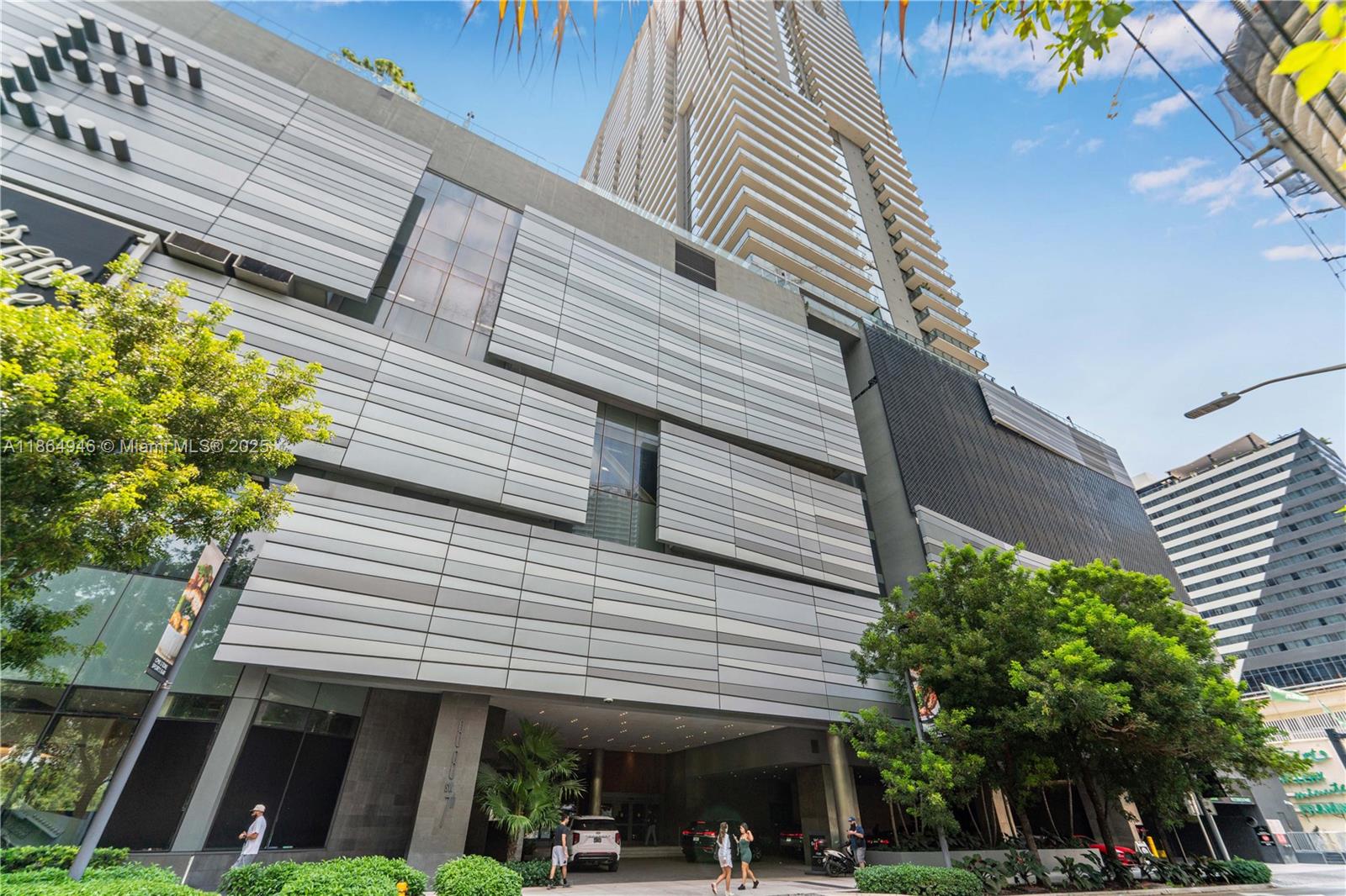 Sophisticated 2 bedrooms unit 2 baths in luxurious Rise at Brickell City Centre bldg. Unit comes with floor to ceiling windows, Bosch SS appliances, walk-in closets & Italian kitchen and cabinetry. An integrated living area perfect for entertaining and enjoying the city lifestyle. Extensive balcony that offers stunning city, skyline and river views. Bldg has amazing amenities that include: BBQ grills, fitness center, Hamman spa, sauna, steam room, beauty salon, coffee shop, party room, concierge, valet parking, movie theater, kids indoor and outdoor rooms, running track, swimming pool and security. Direct access to shopping mall, restaurants and entertainment. Unit is unfurnished.