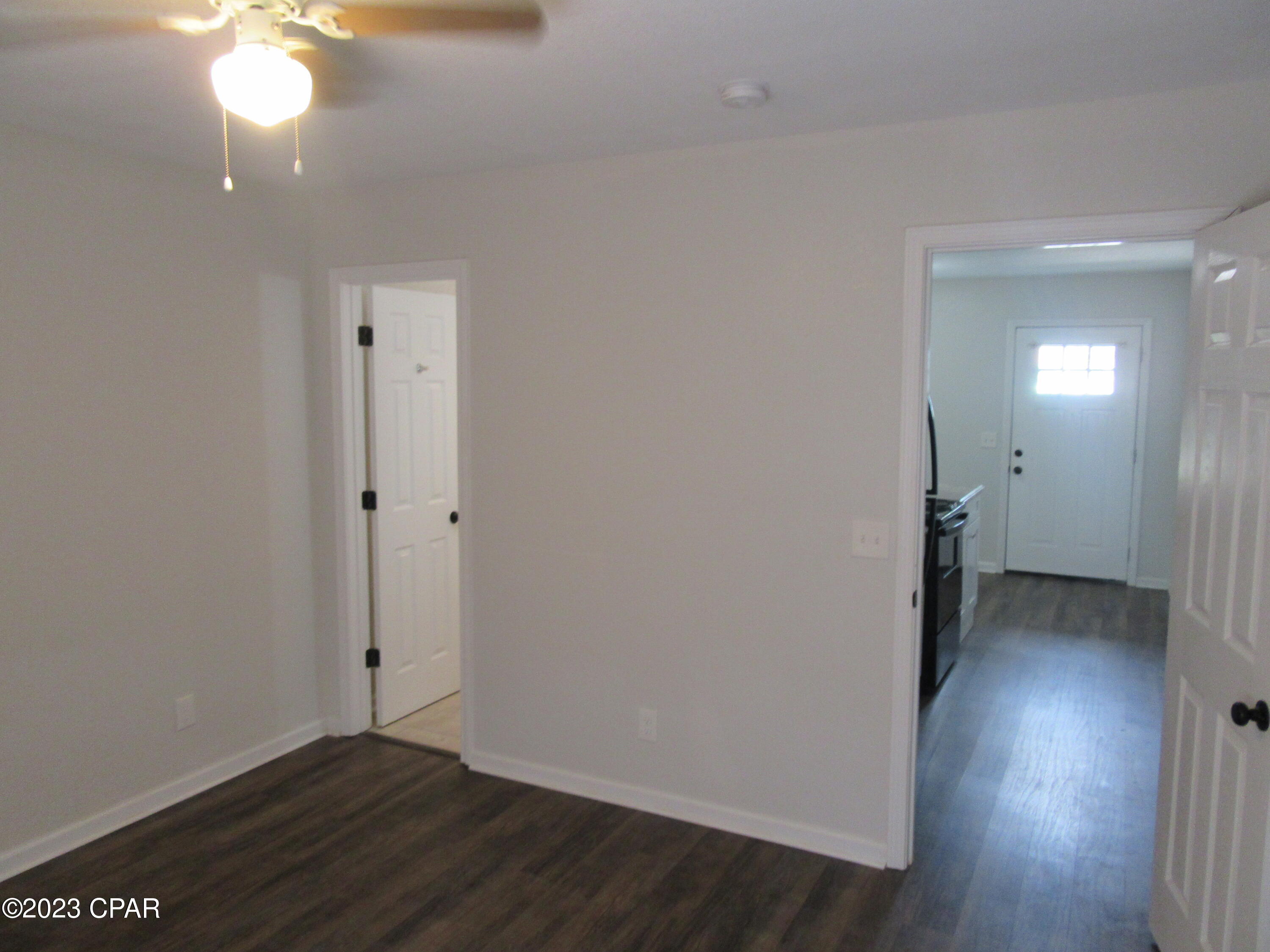 Image 8 For 1400 Gulf Avenue #3