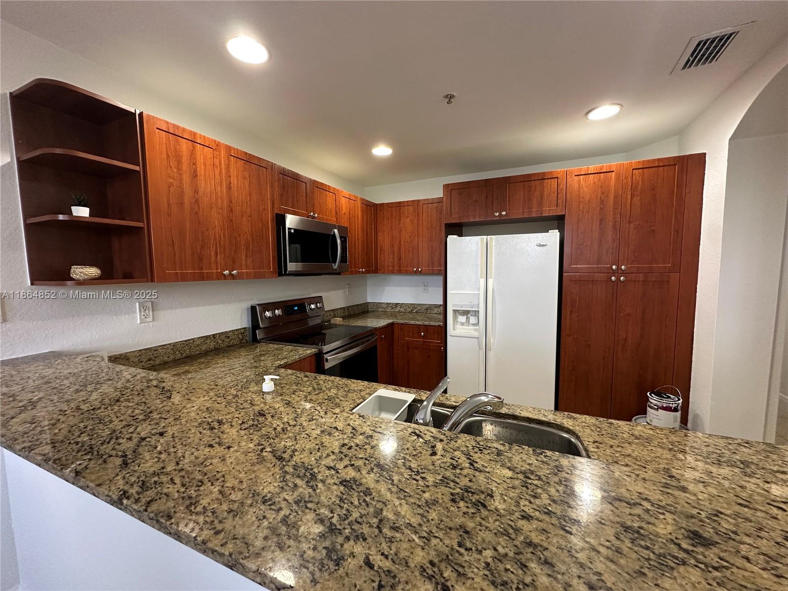 Property photo # 0