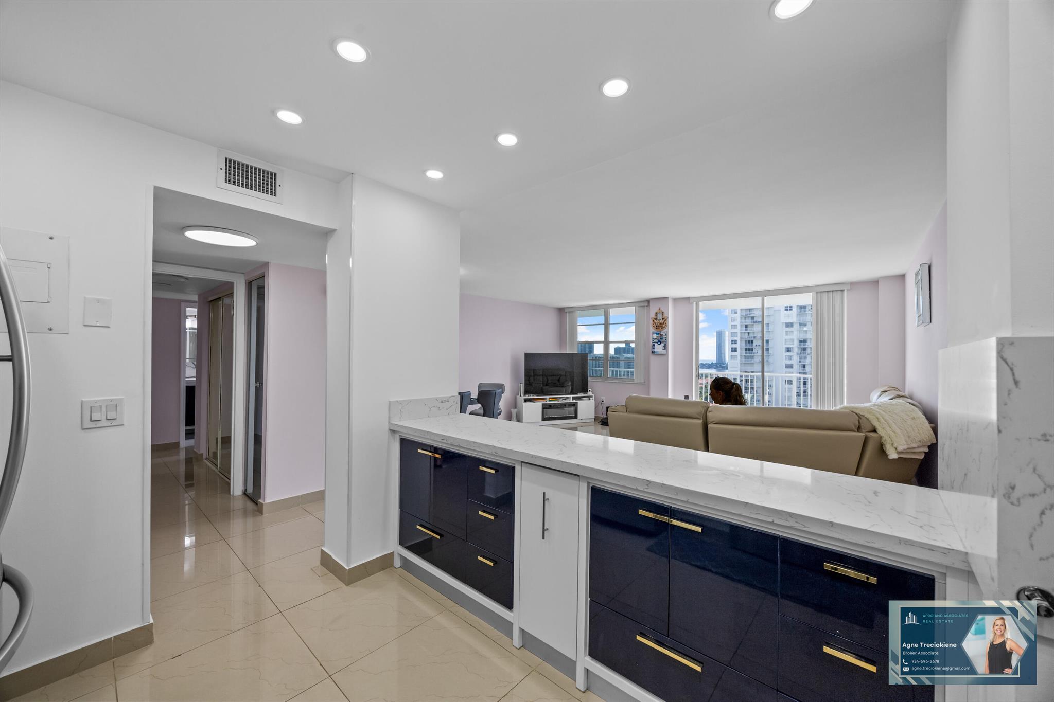 Admirals Port Condo West