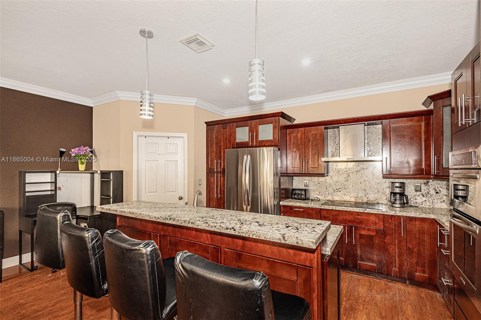 Property photo # 2