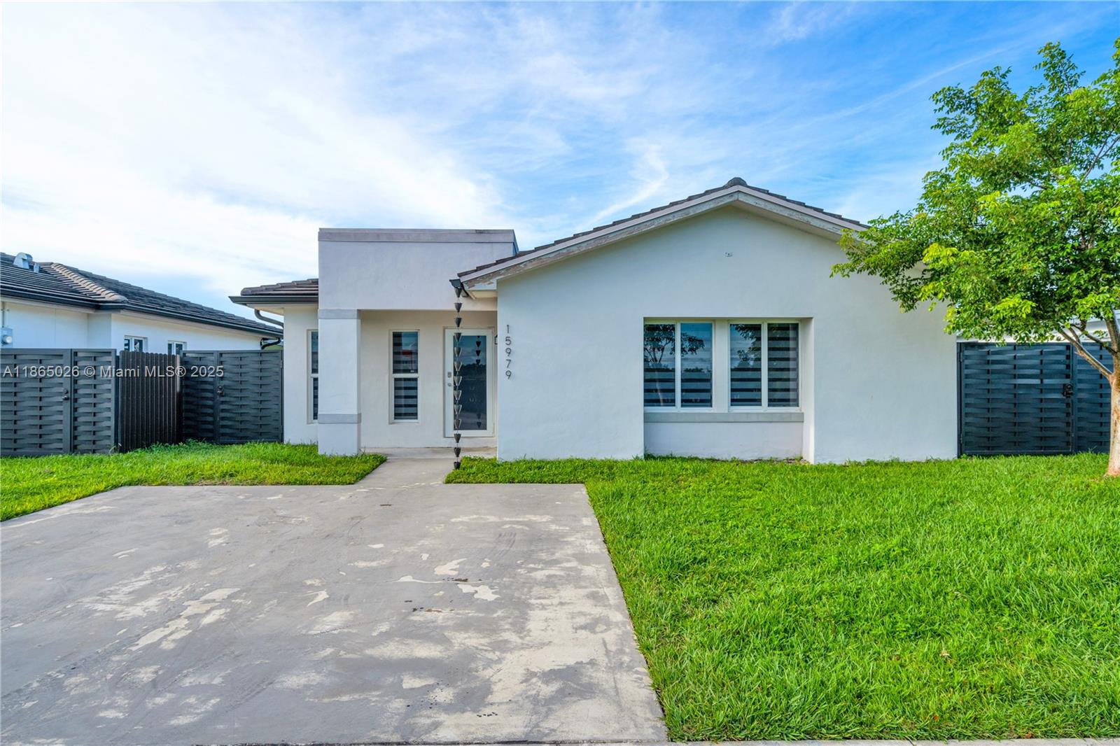 Property photo # 0