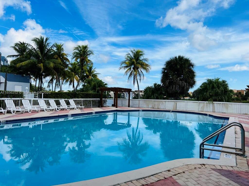 Property photo # 9