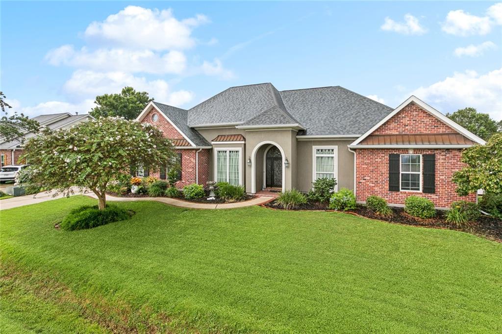 Beautifully maintained home with amazing curb appeal in the highly desirable Willowridge Neighborhood! Located in a top-rated school district, this spacious home offers a split floor plan with the flexibility to accommodate a 4th bedroom. Enjoy soaring ceilings, crown molding, and generously sized rooms throughout. The large kitchen features solid wood maple cabinets and granite countertops, offering a great flow into the living and dining areas—perfect for entertaining. The great room overlooks a fully fenced backyard with a spacious covered rear porch, ideal for outdoor gatherings. There's plenty of room for a future pool, and a convenient half bath is already in place for outdoor use. Additional features include a 2-car garage, storm shutters, a powered roll-up door shutter and home alarm system for added convenience and security. Recent upgrades include a new roof, new central air system, and dual water heaters. Rear yard access provides excellent space for boat or RV parking. This home offers space, function, and charm—don’t miss your chance to see all it has to offer. Schedule your private tour today!