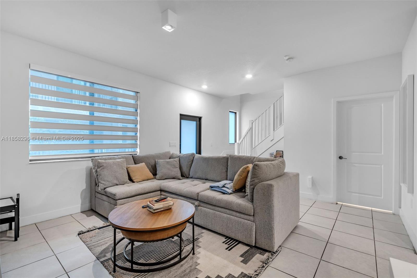 Property photo # 4