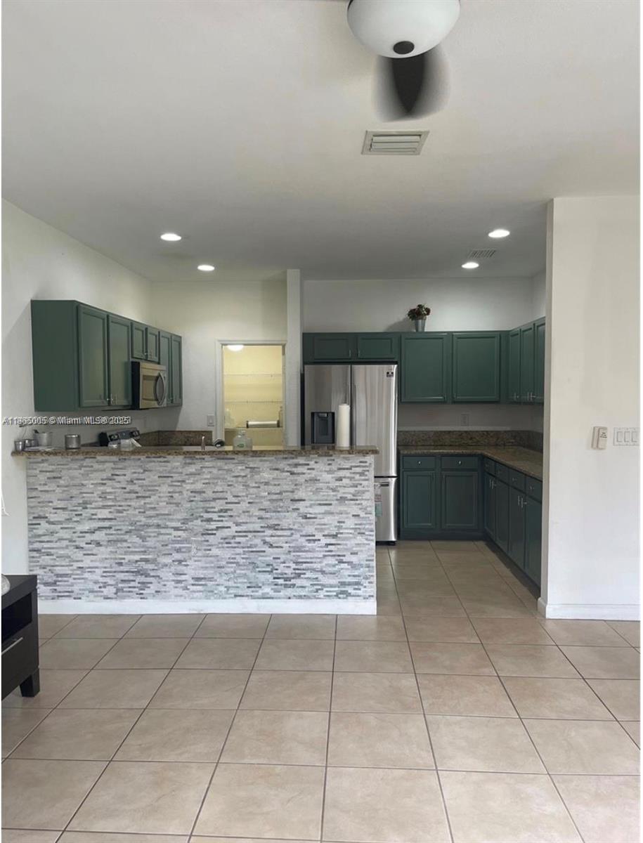 Property photo # 2