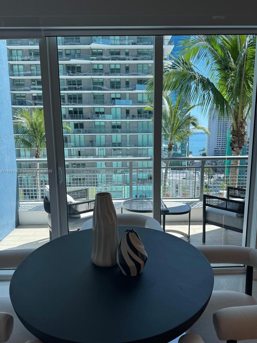 60 13th St Unit 1406, Miami, Florida 33130